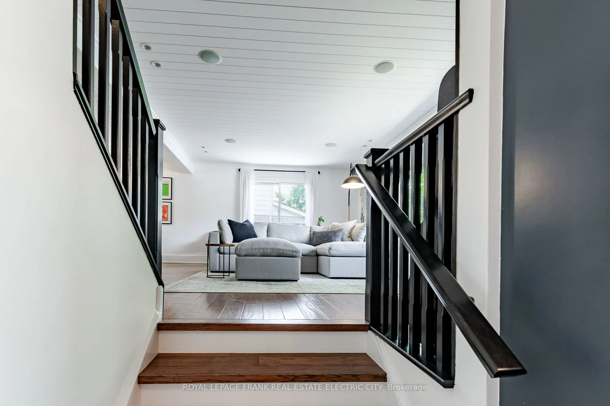 1255 Bridle Drive