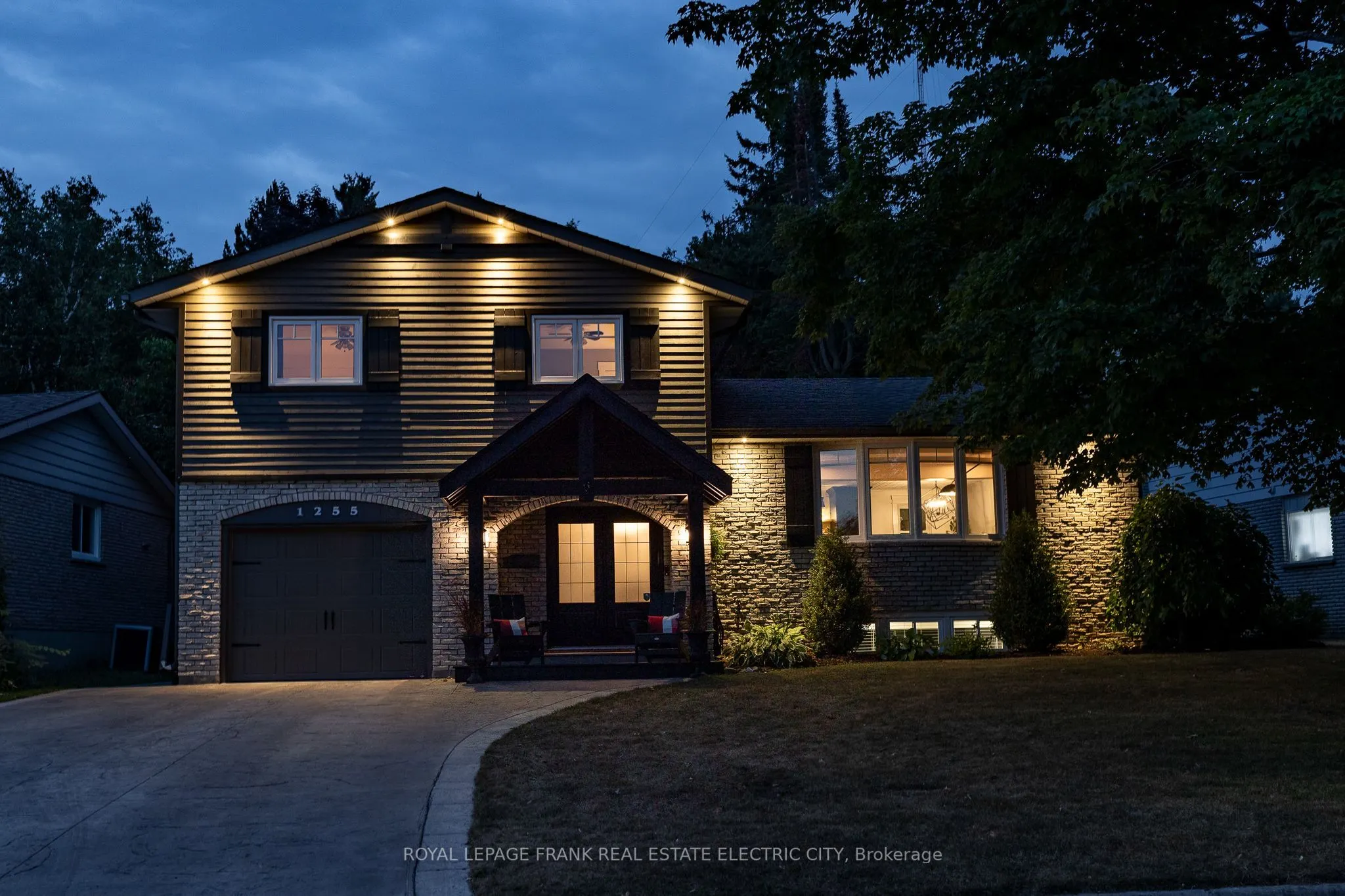 1255 Bridle Drive