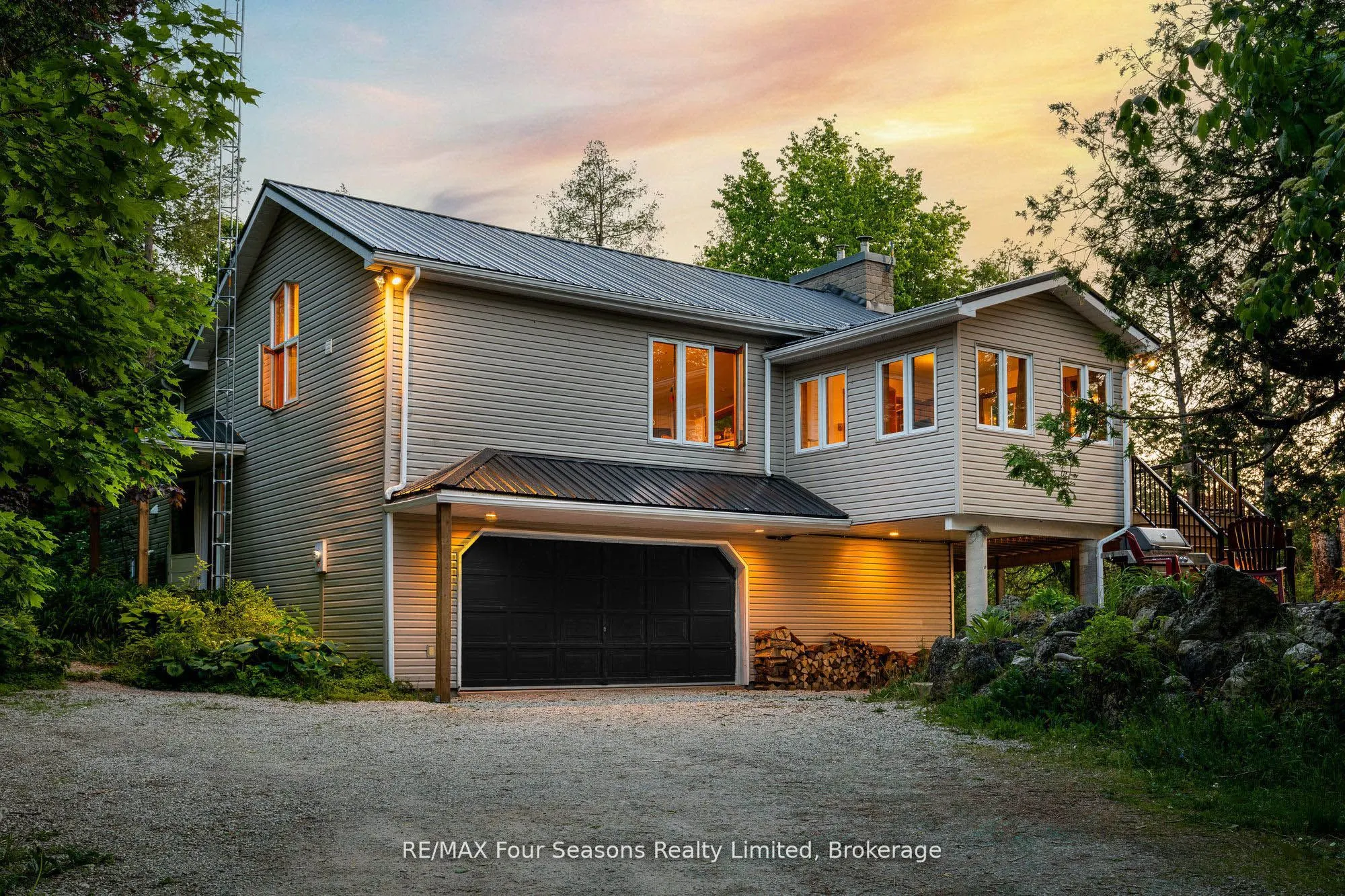 188 Highpoint Crescent