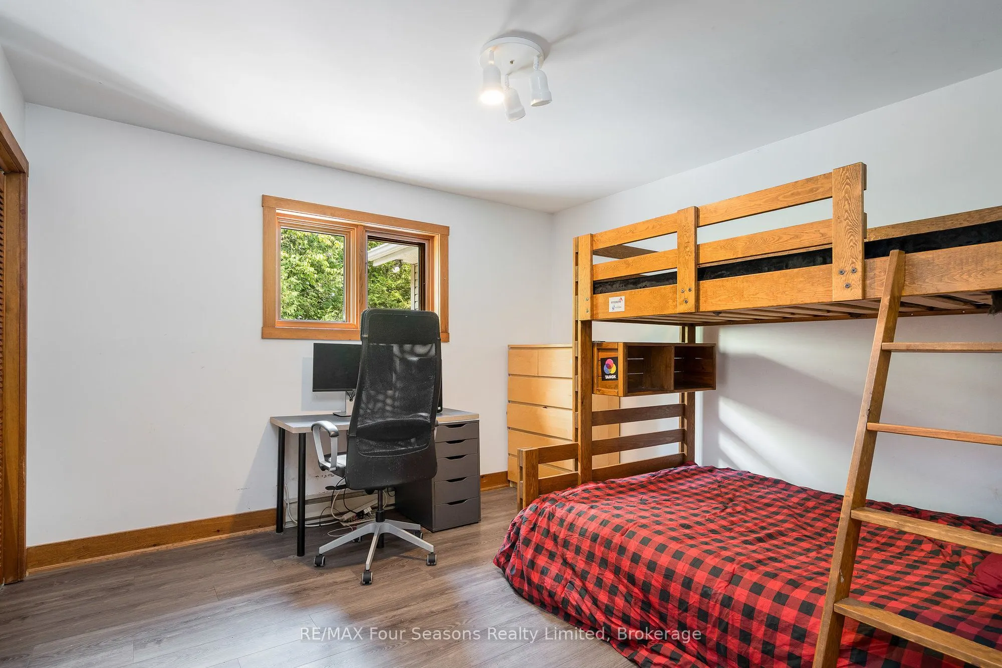 188 Highpoint Crescent