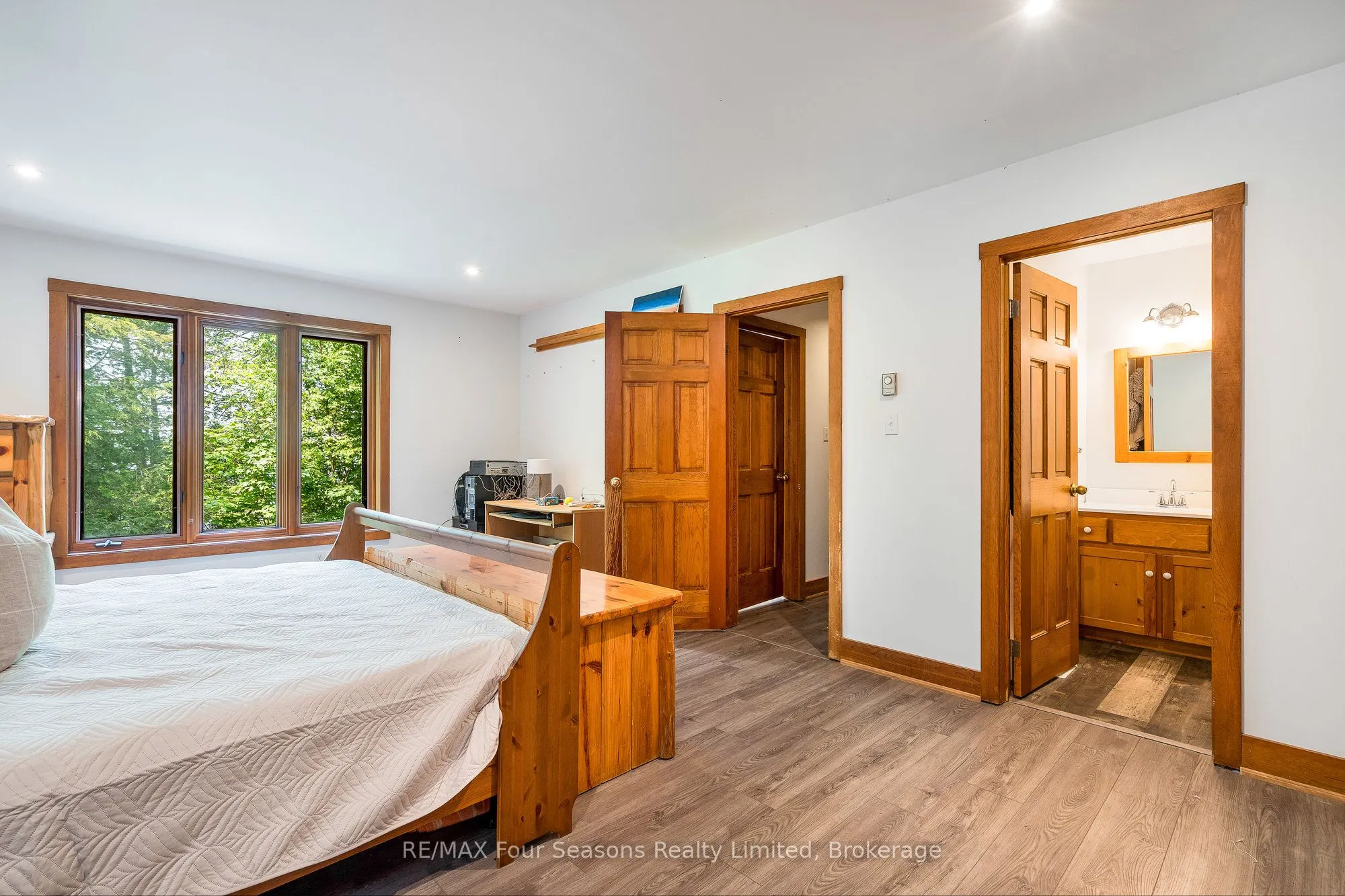 188 Highpoint Crescent