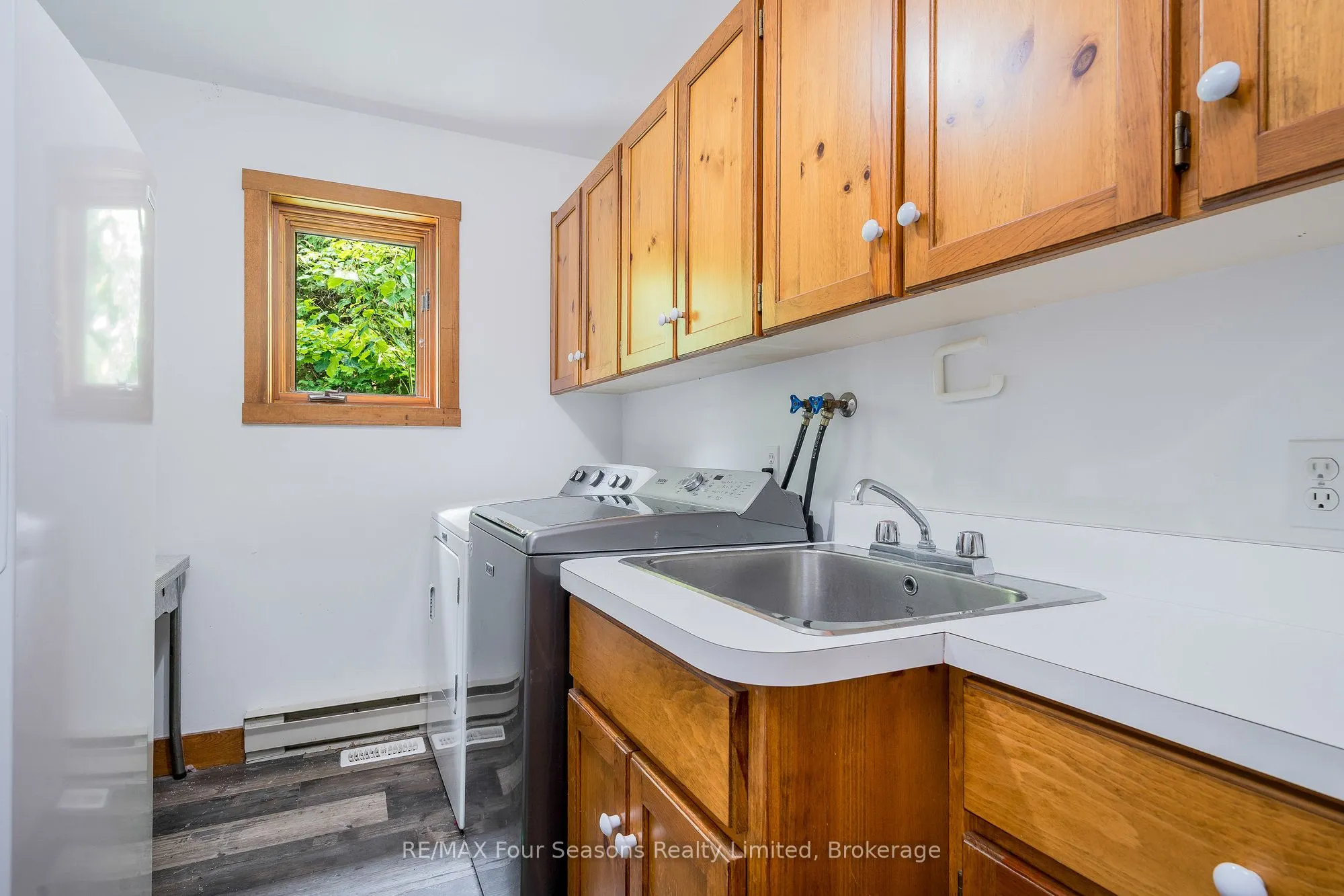 188 Highpoint Crescent