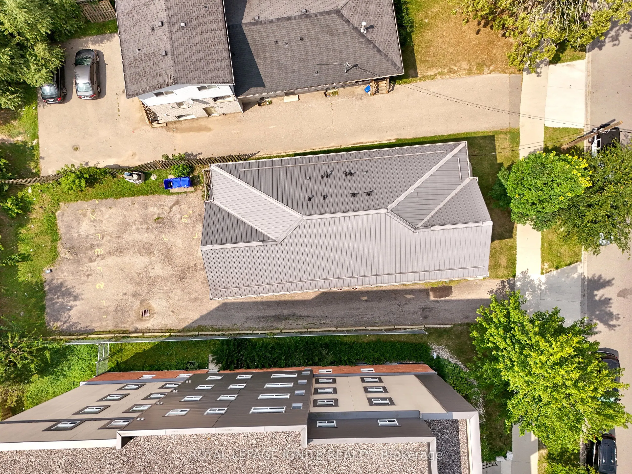 327 Spruce Street