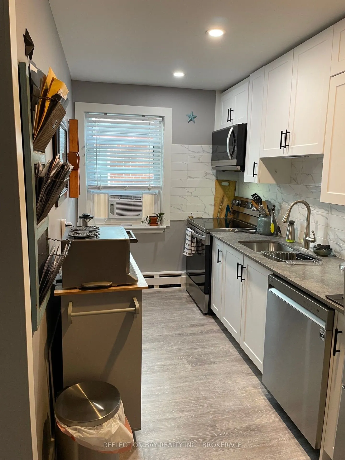 5 Applewood Avenue, #8