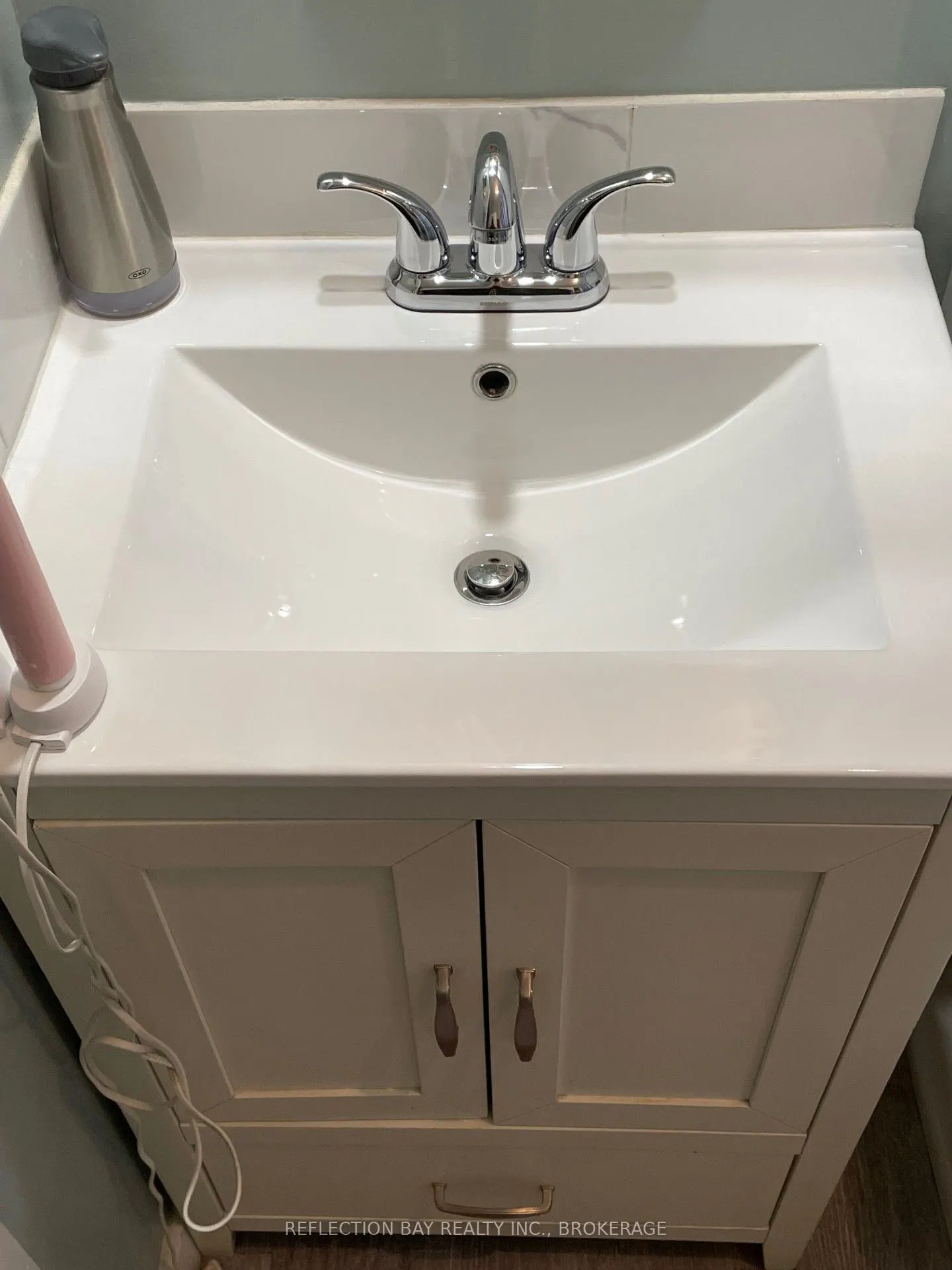5 Applewood Avenue, #8