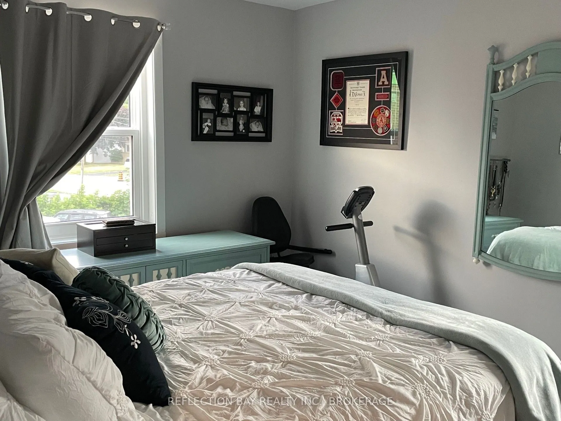 5 Applewood Avenue, #8