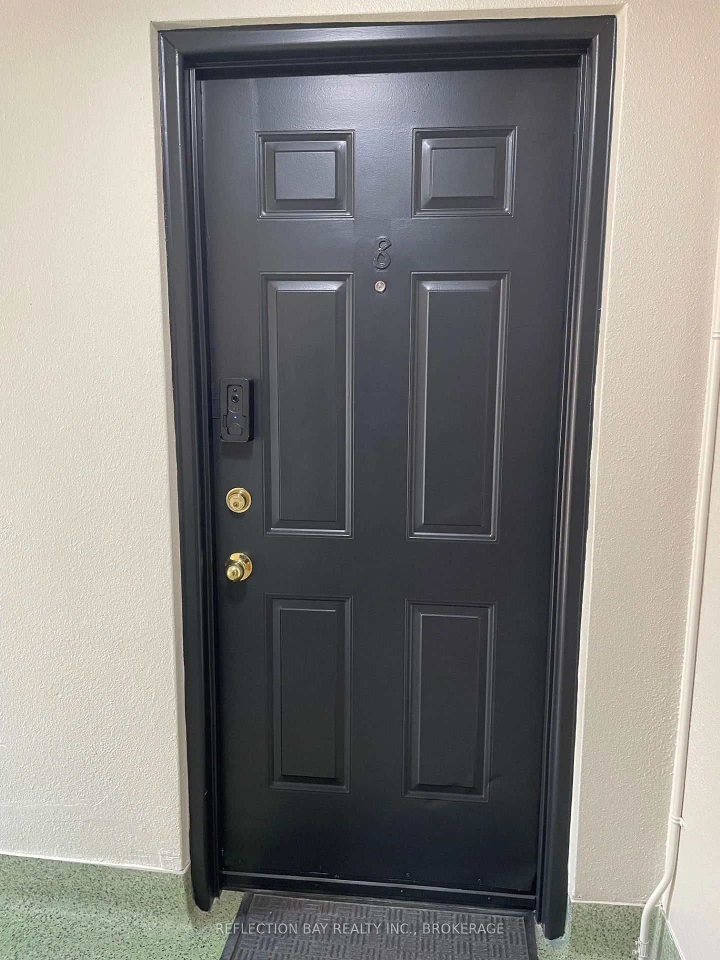 5 Applewood Avenue, #8