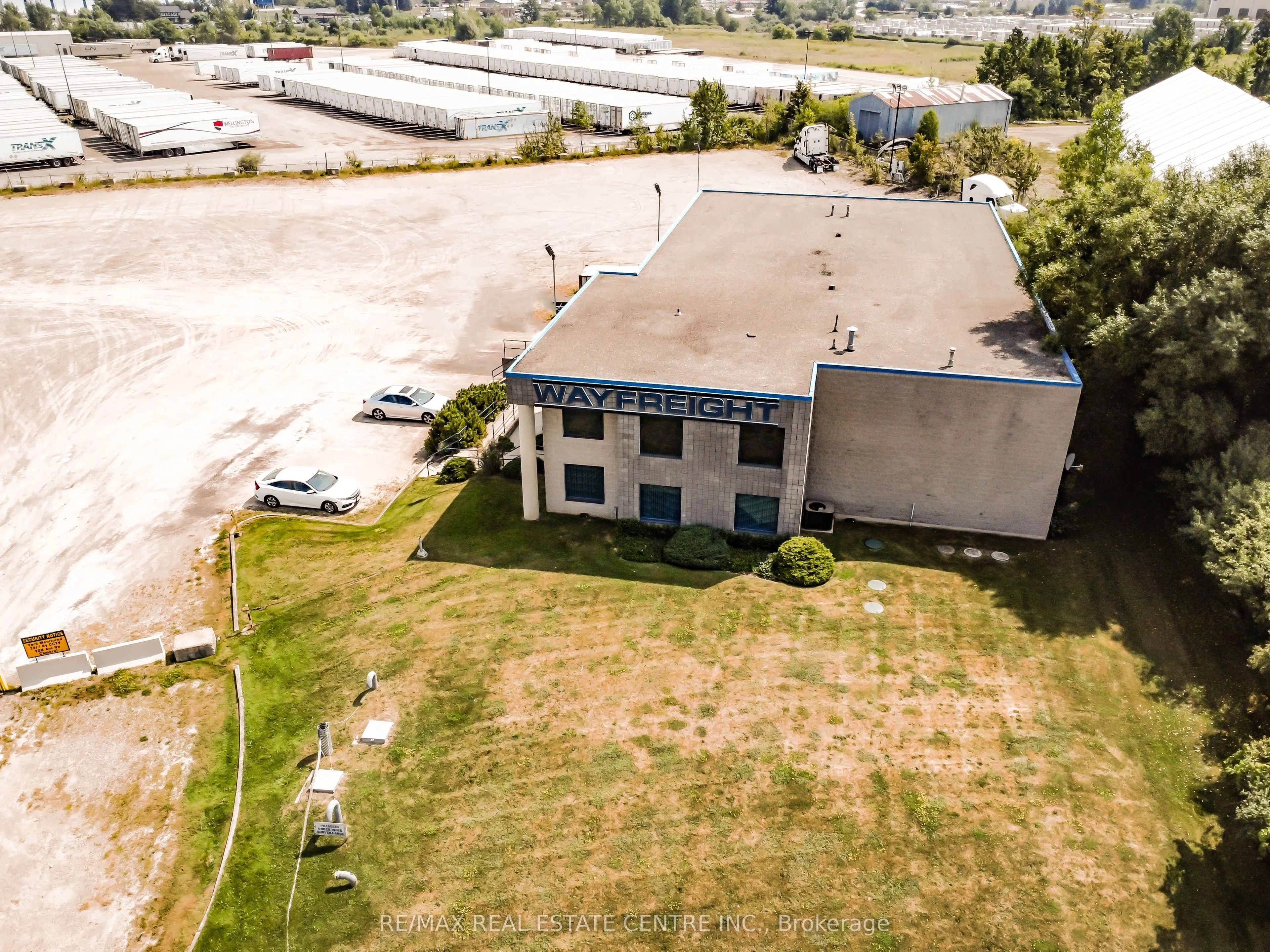 10 Kerr Crescent