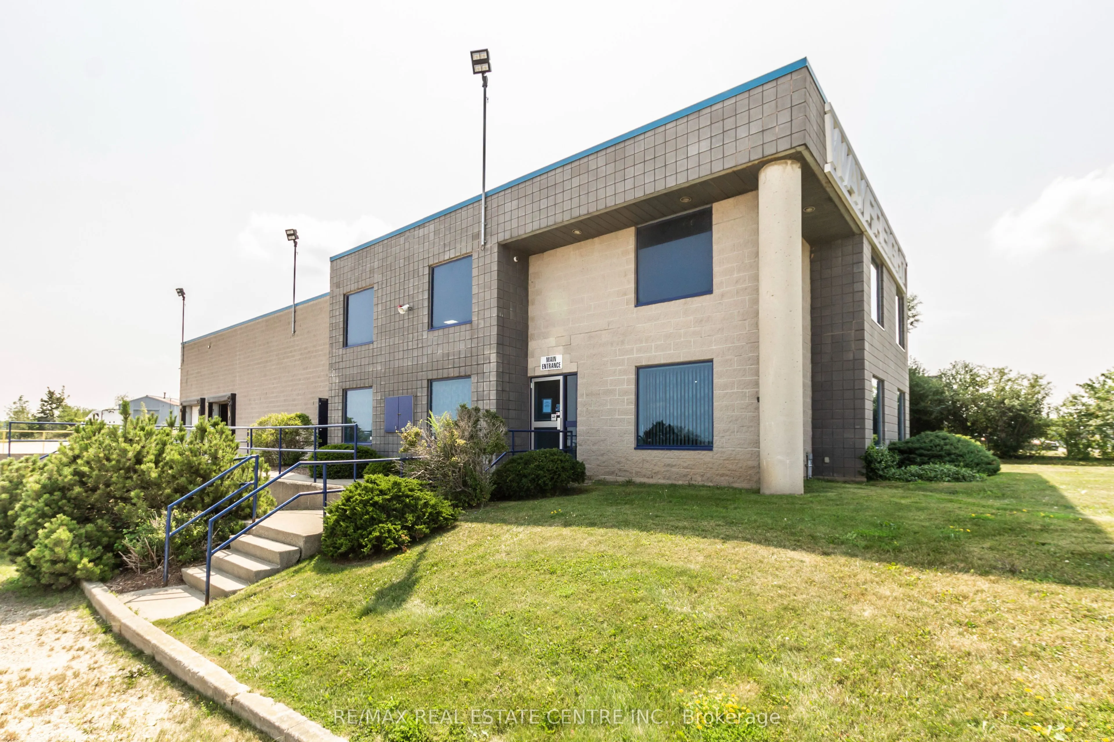10 Kerr Crescent