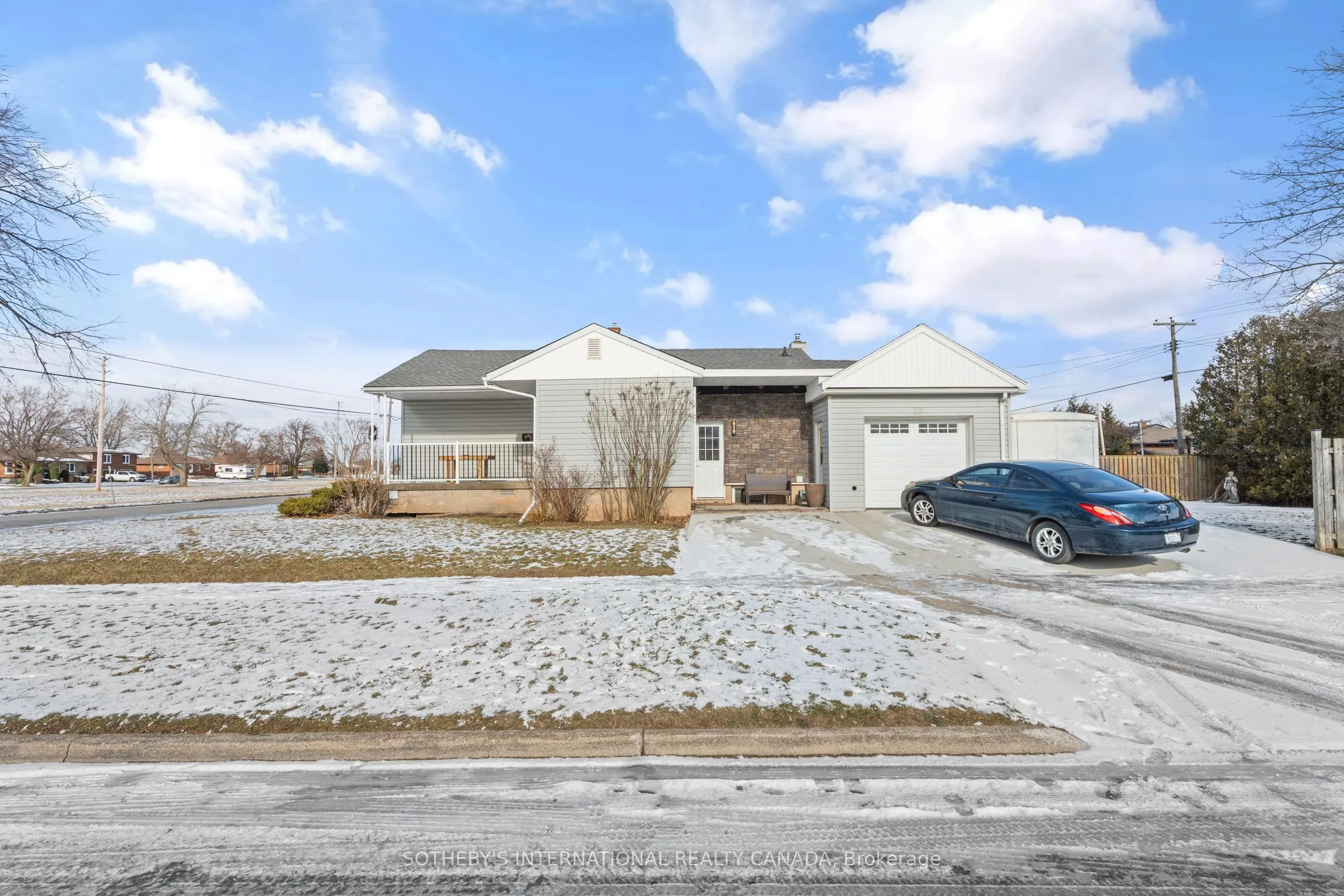 104 Golden Boulevard