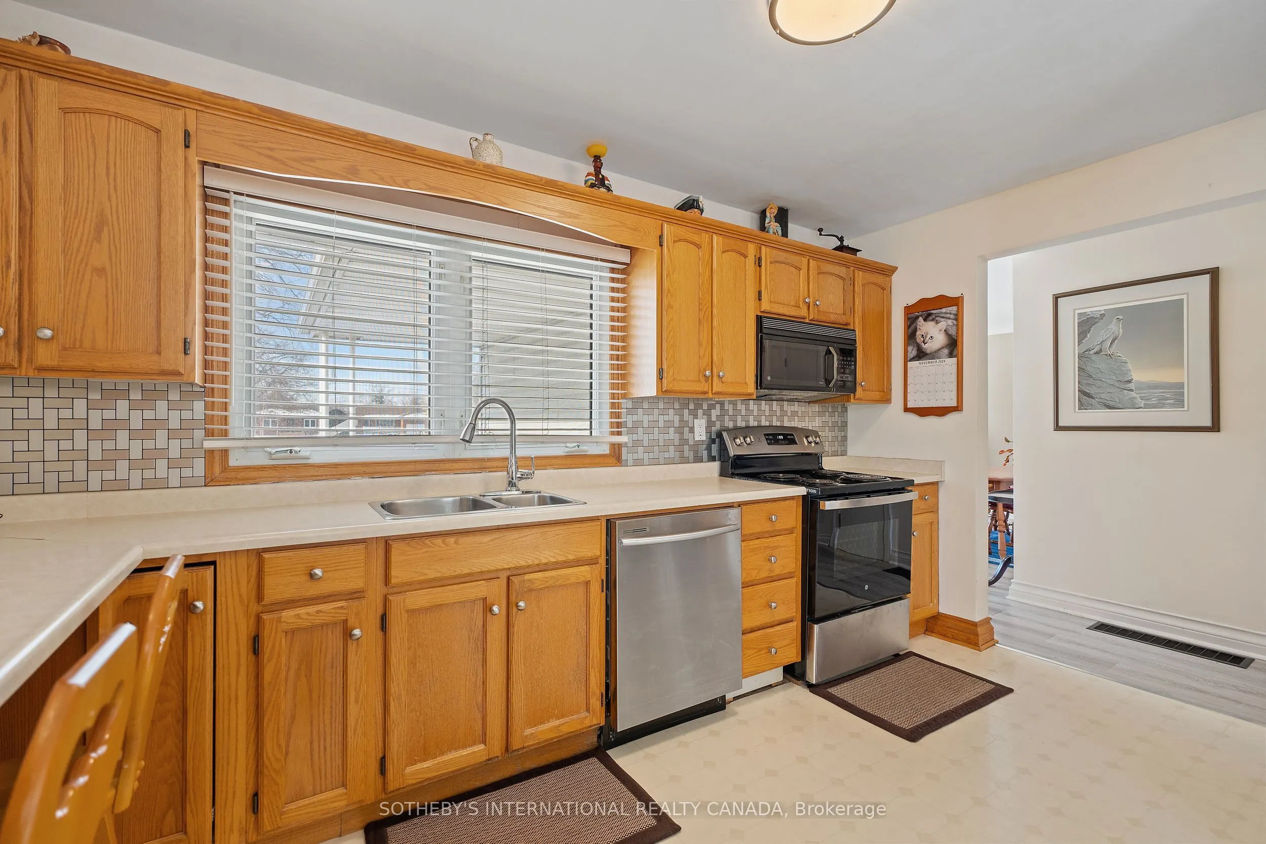 104 Golden Boulevard