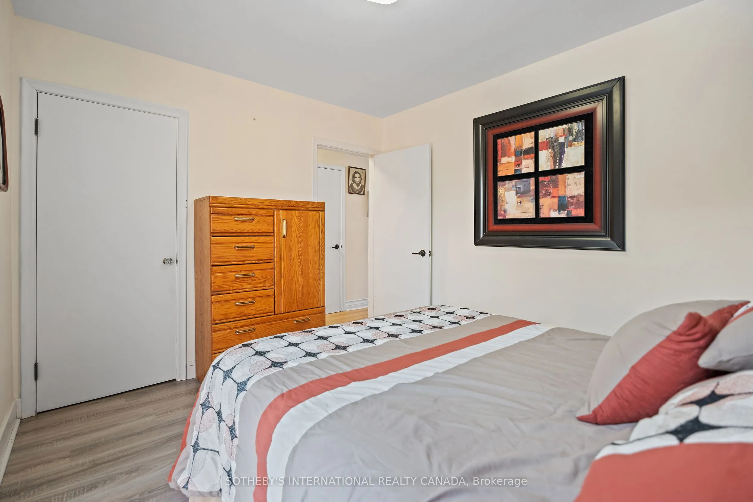 104 Golden Boulevard