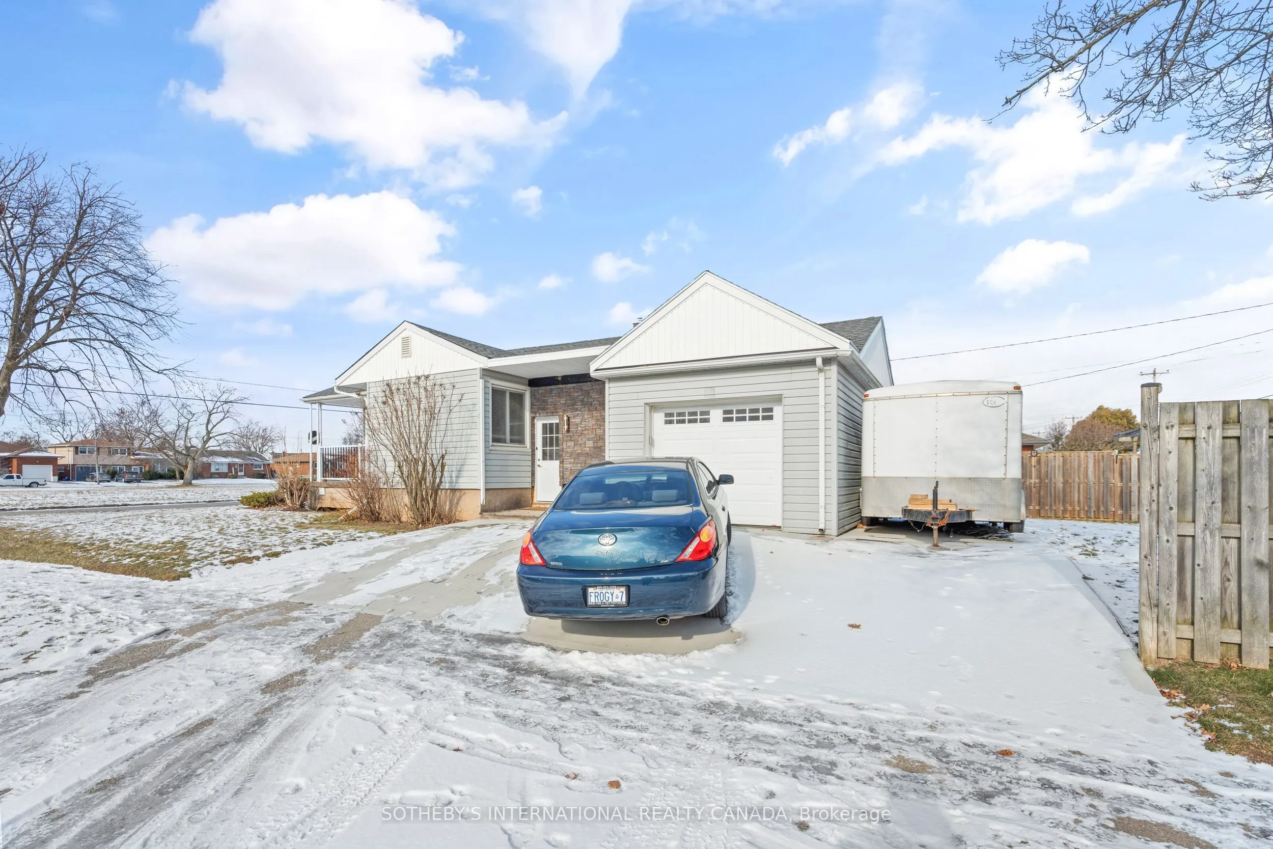 104 Golden Boulevard