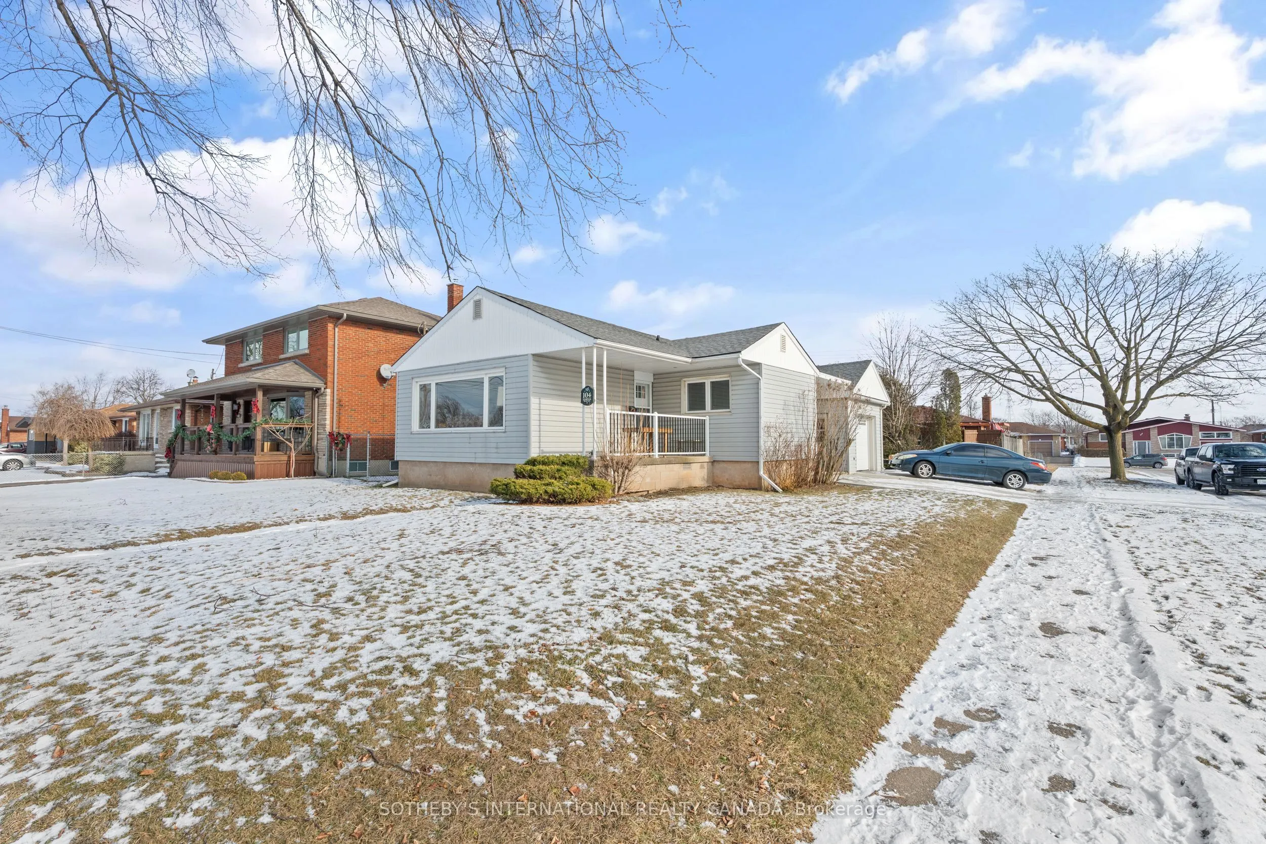 104 Golden Boulevard