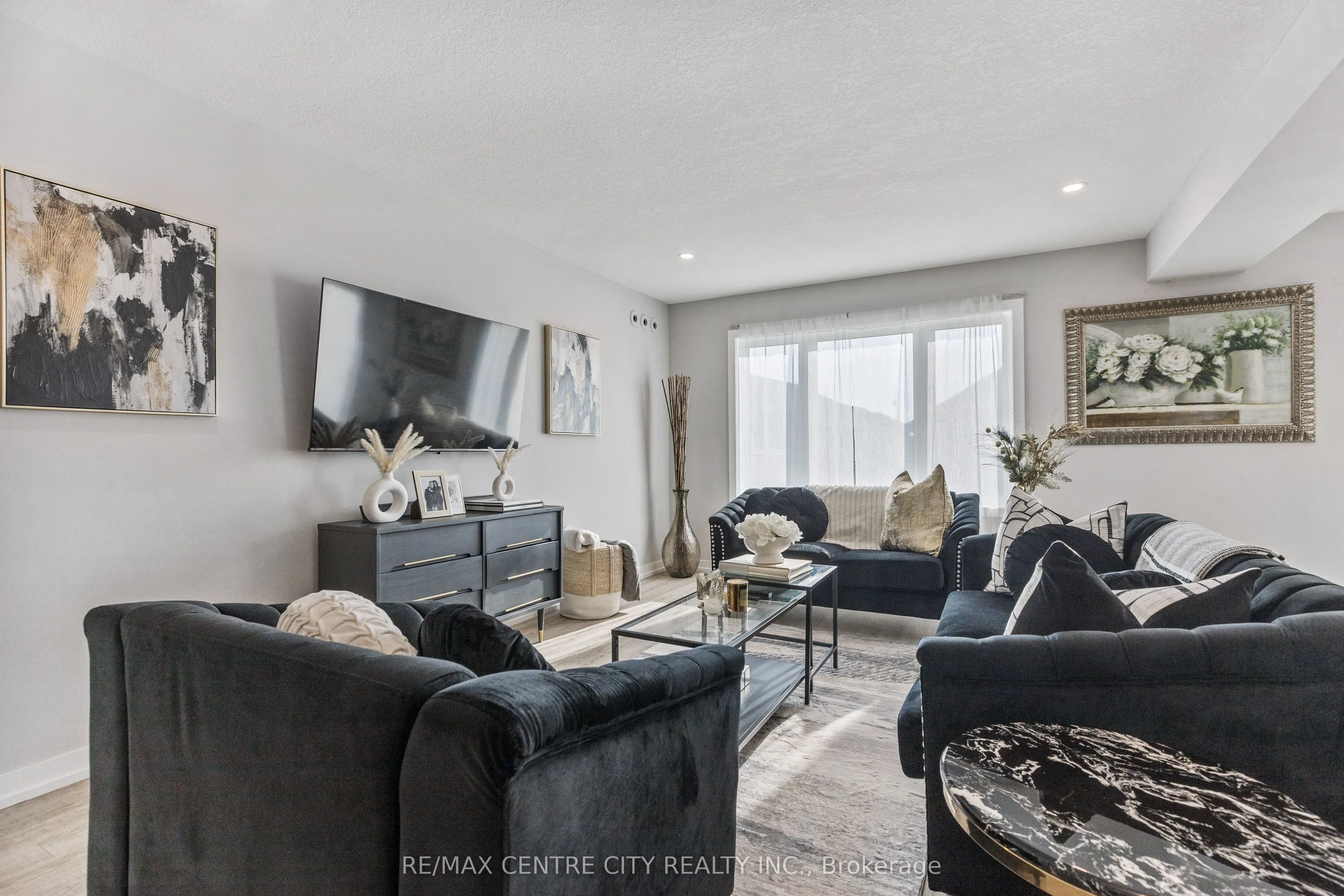 93 Benjamin Parkway