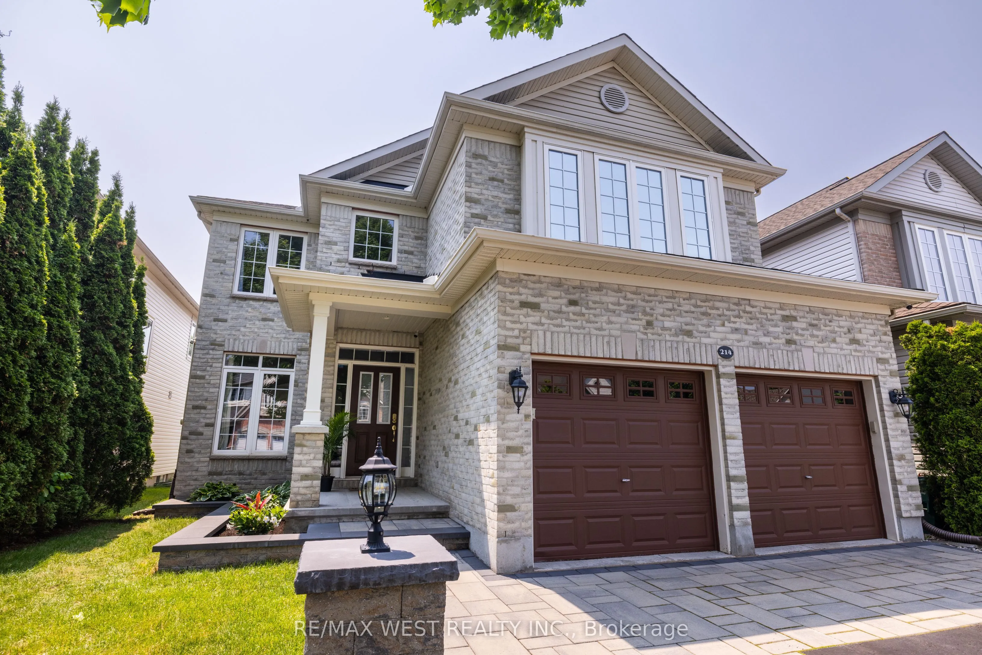 214 Castlegarth Crescent