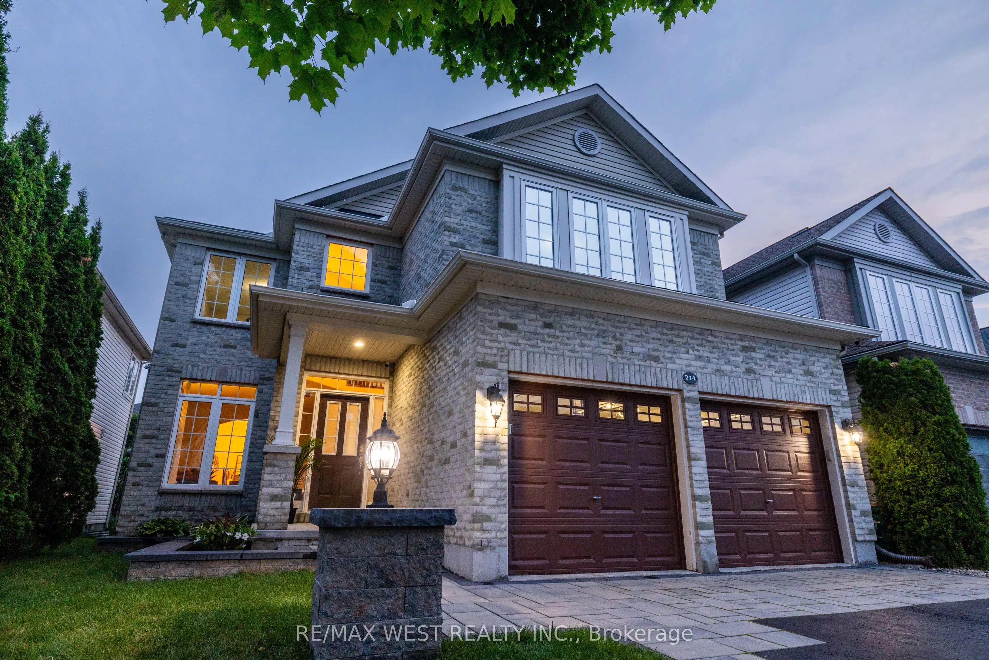 214 Castlegarth Crescent