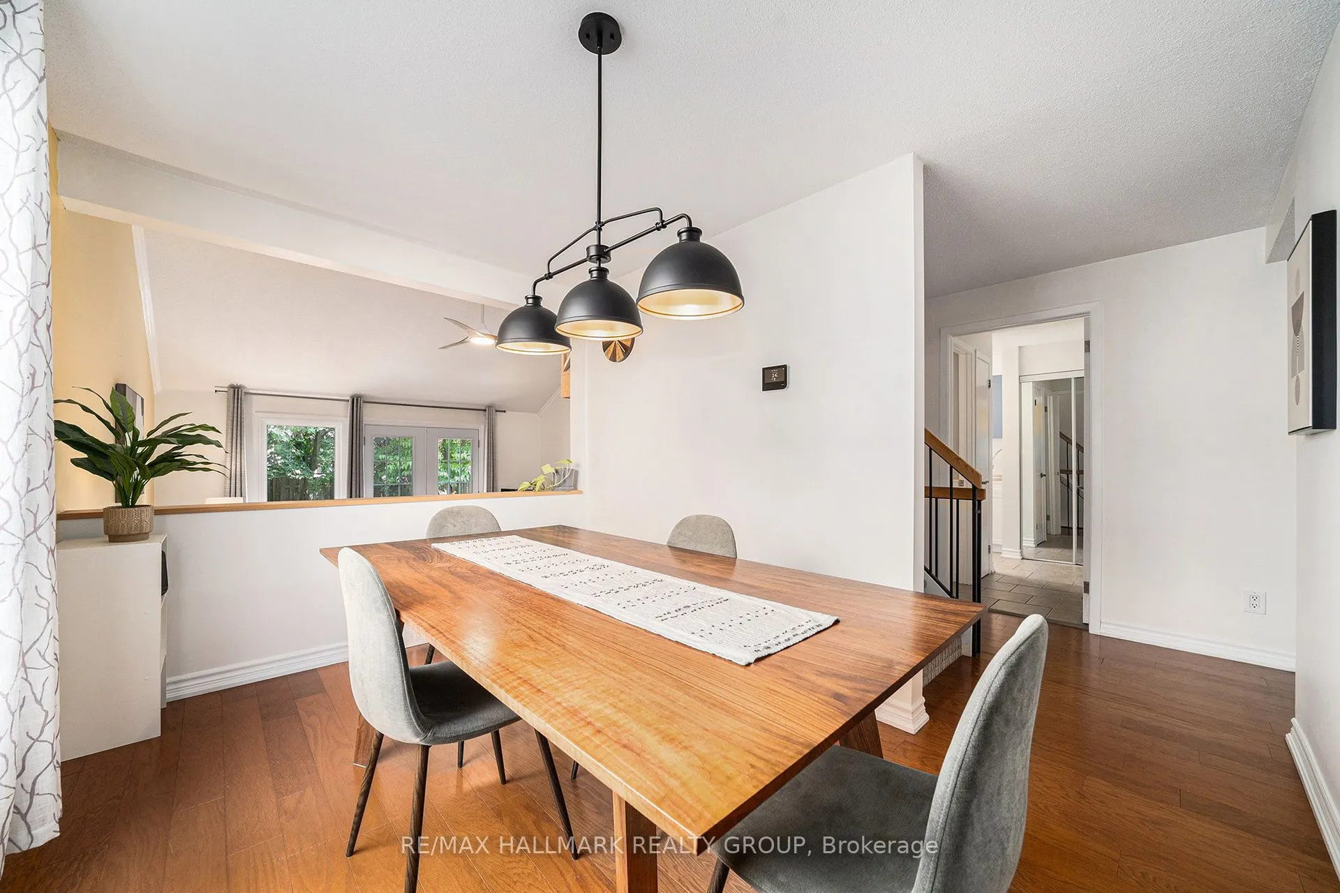 26 Aldgate Crescent