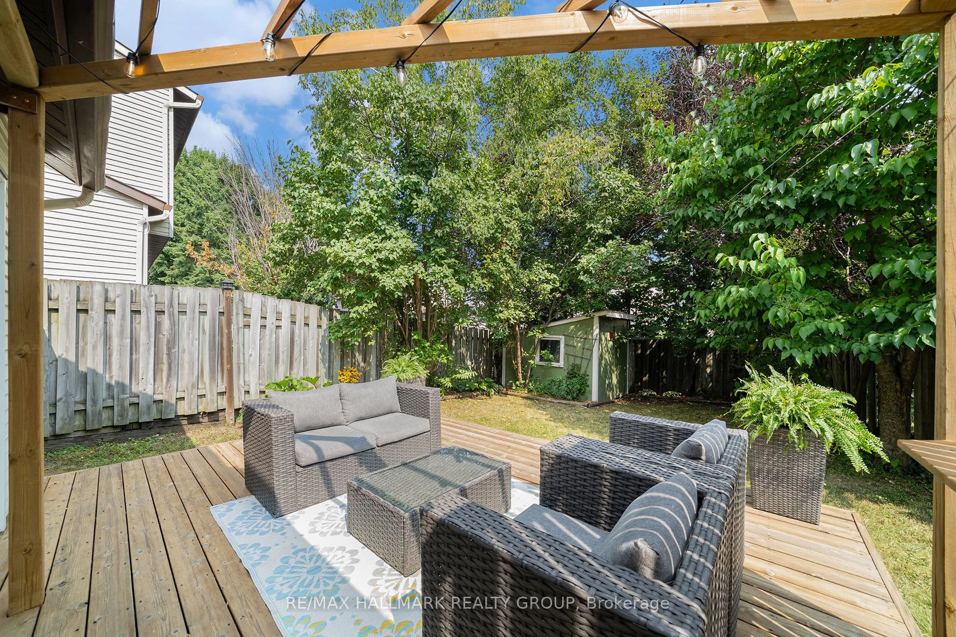 26 Aldgate Crescent
