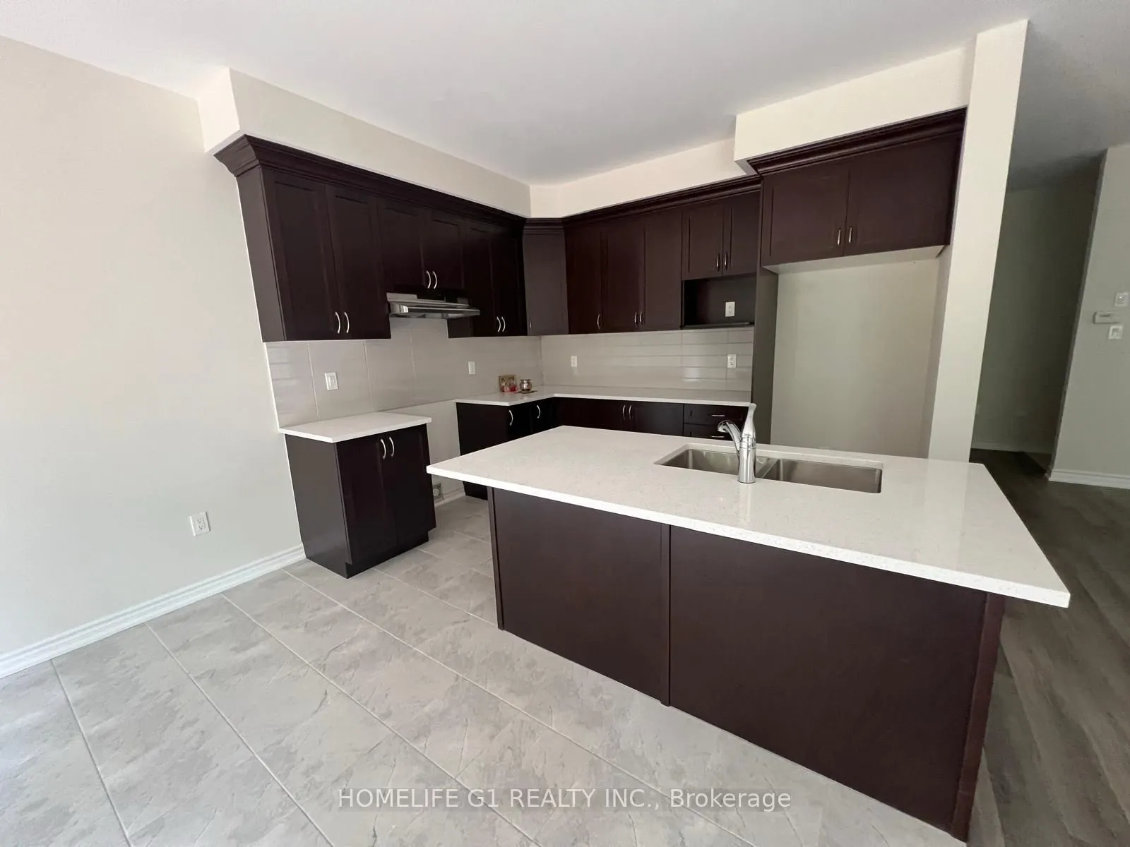 415 Beechwood Forest Lane