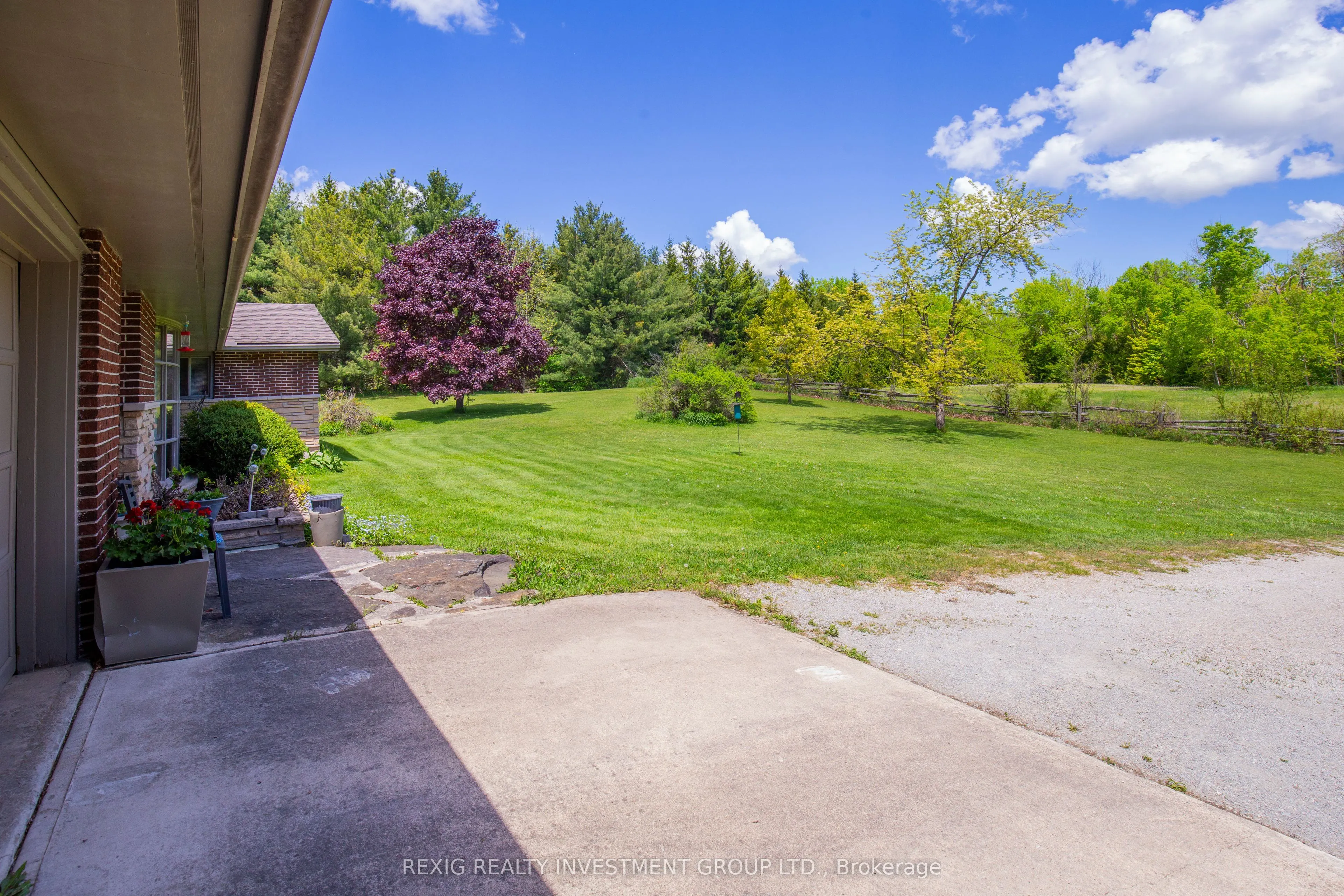 5114 Allan Path