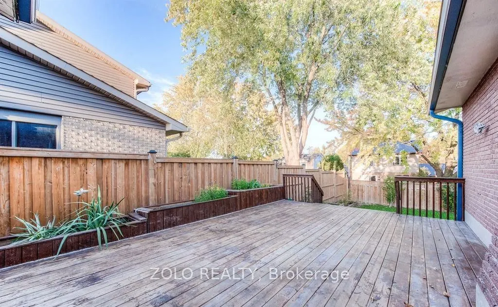 15 Nathaniel Crescent, #Upper