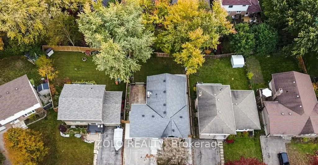 15 Nathaniel Crescent, #Upper