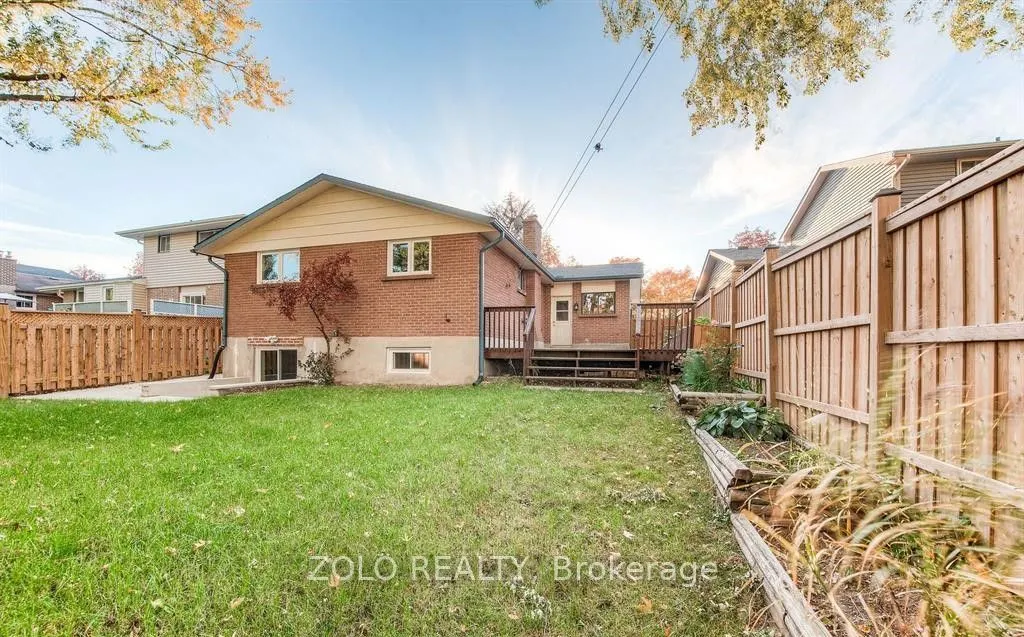 15 Nathaniel Crescent, #Upper