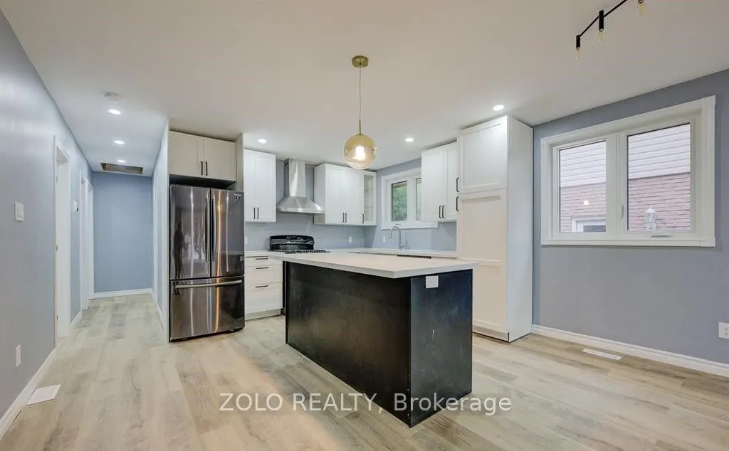 15 Nathaniel Crescent, #Upper