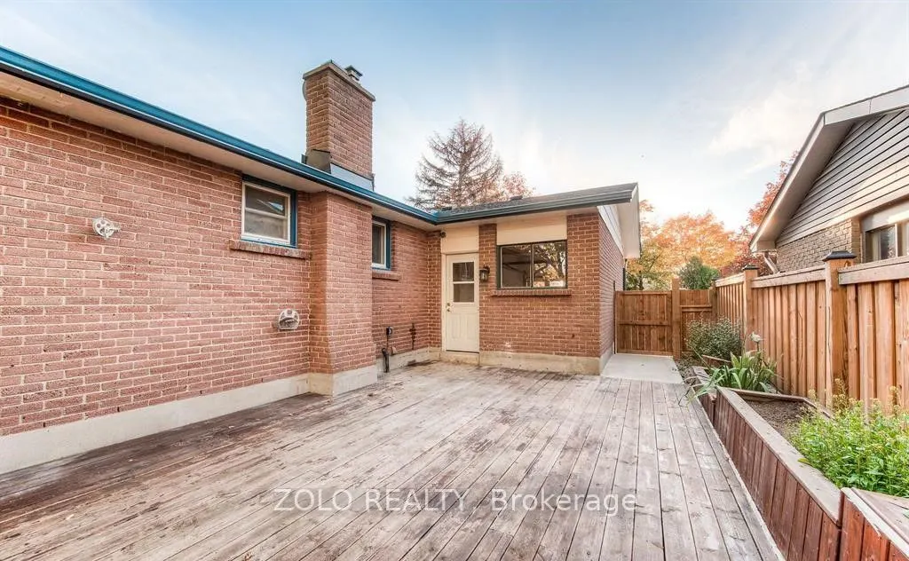 15 Nathaniel Crescent, #Upper
