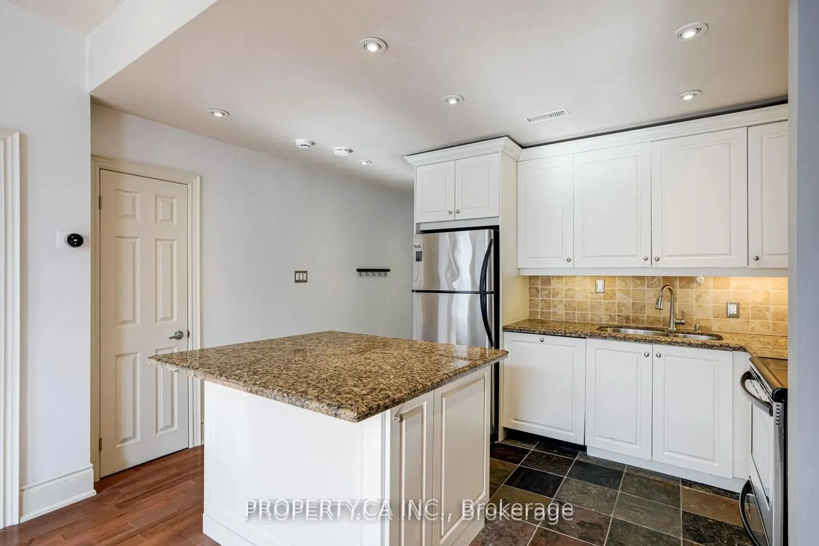 283 King Street E, #201