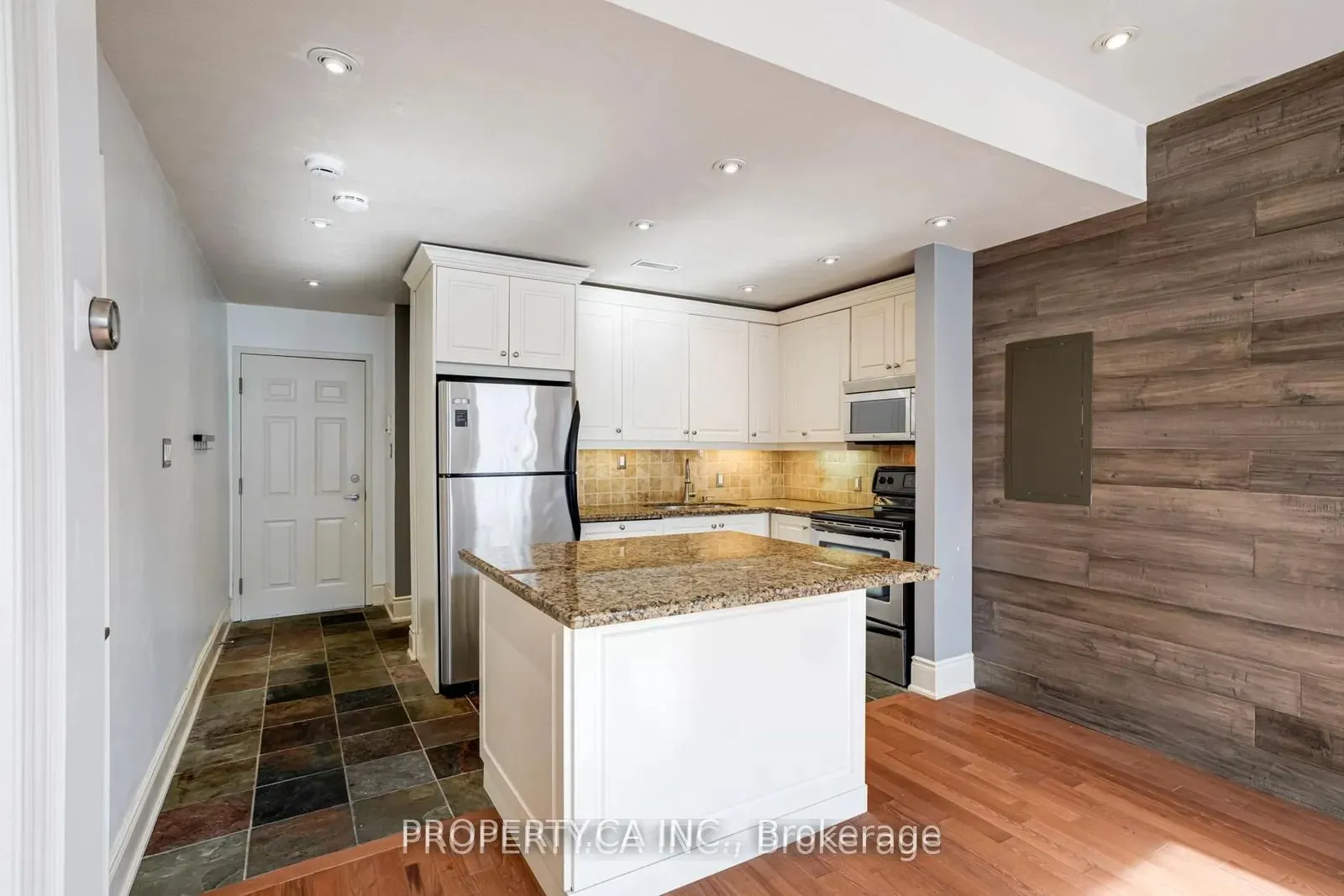 283 King Street E, #201