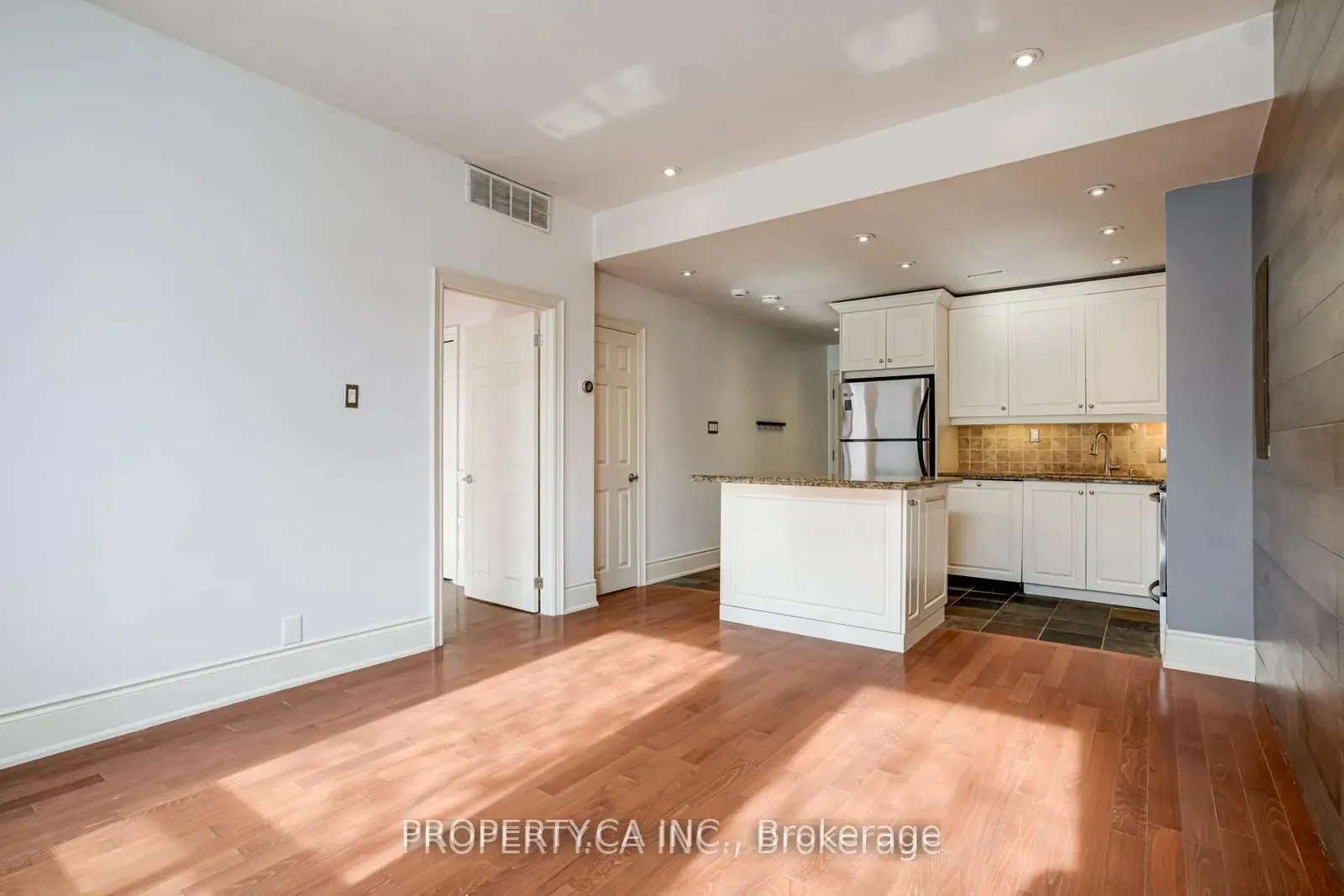 283 King Street E, #201