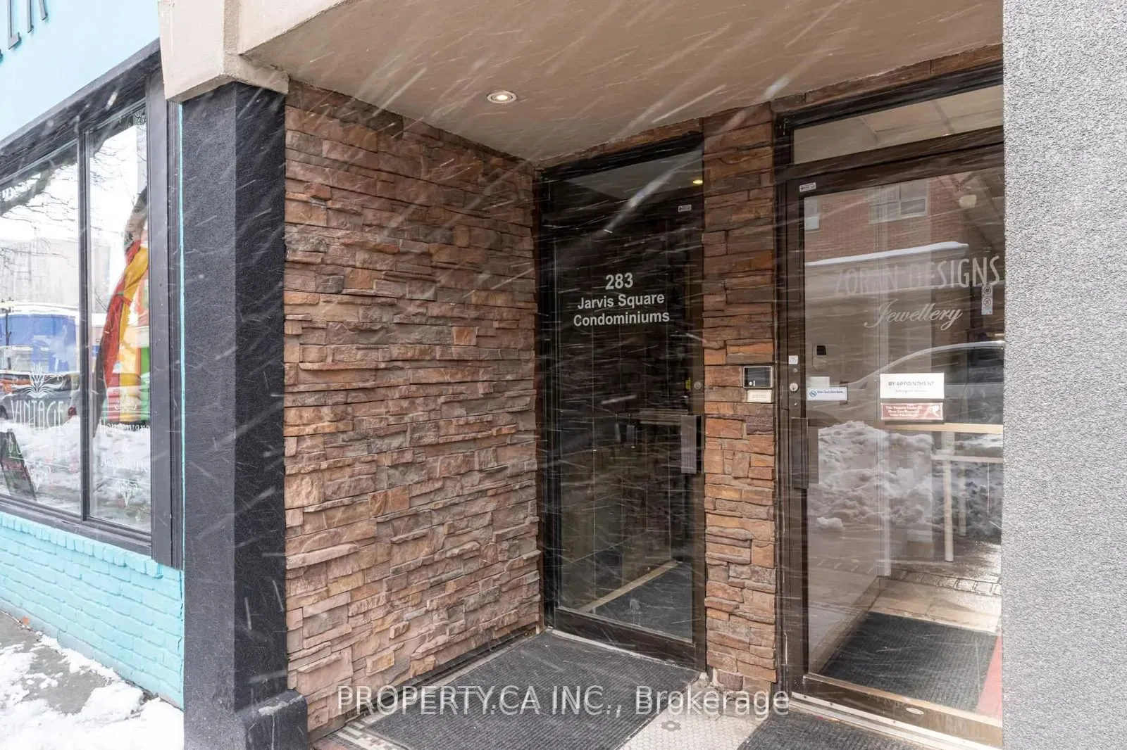 283 King Street E, #201