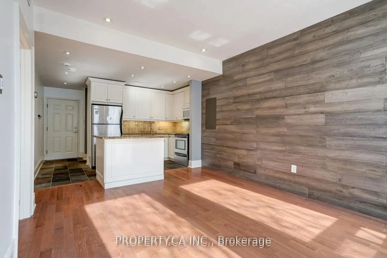 283 King Street E, #201