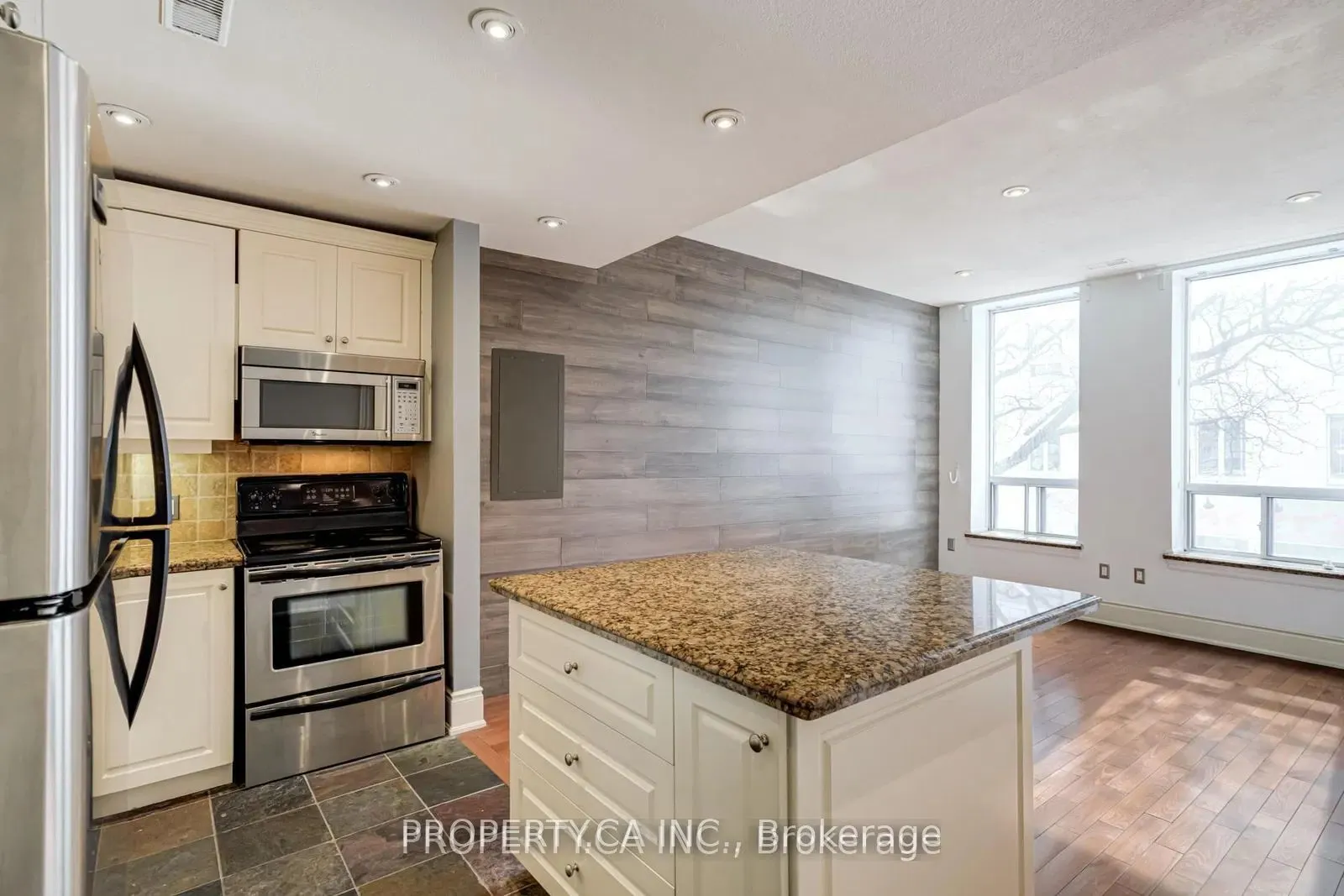 283 King Street E, #201
