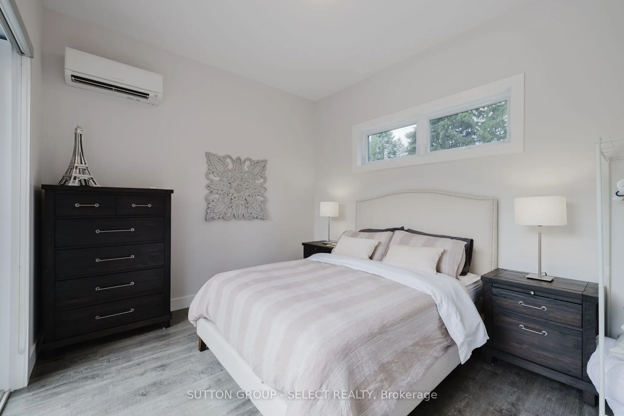 9385 ELVIAGE Drive