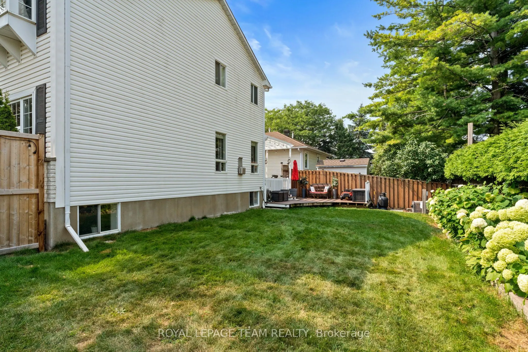 4 Candow Crescent