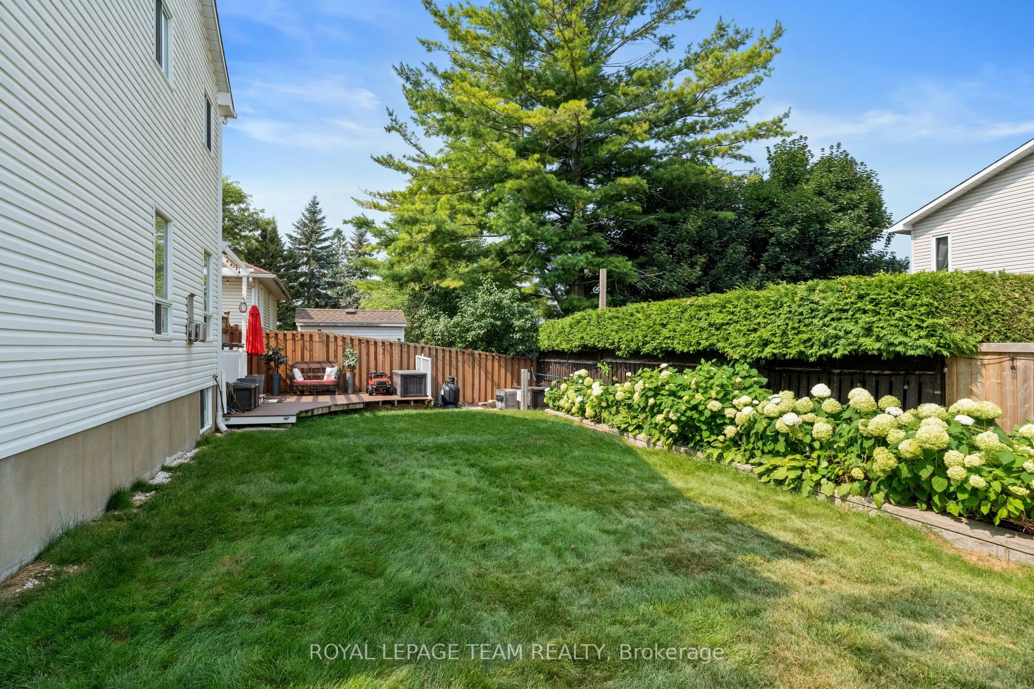 4 Candow Crescent