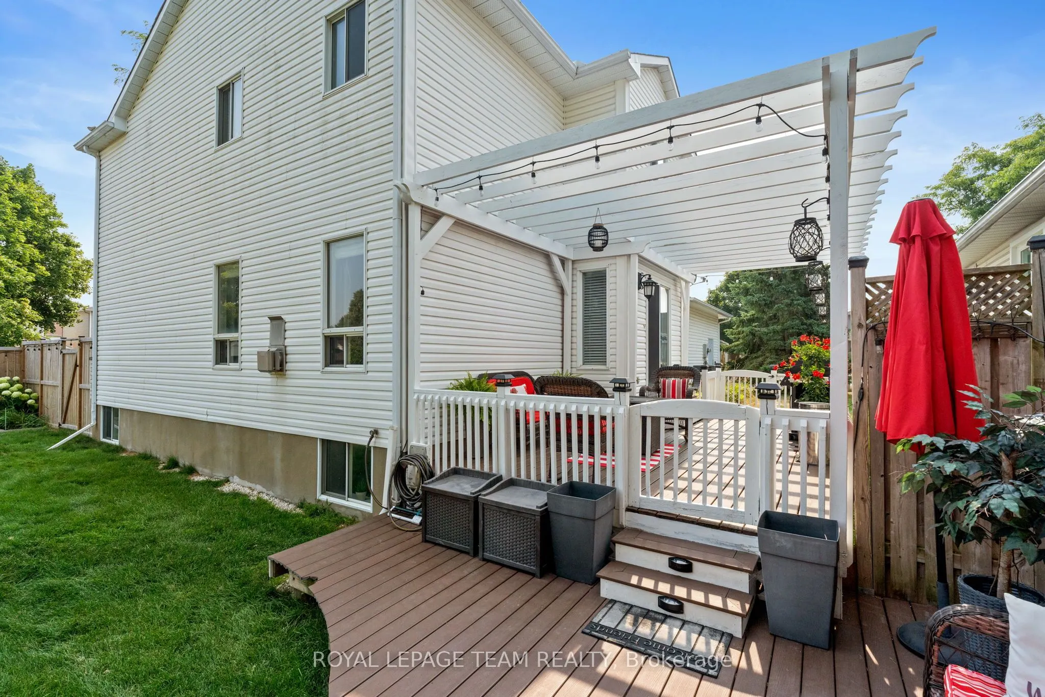 4 Candow Crescent