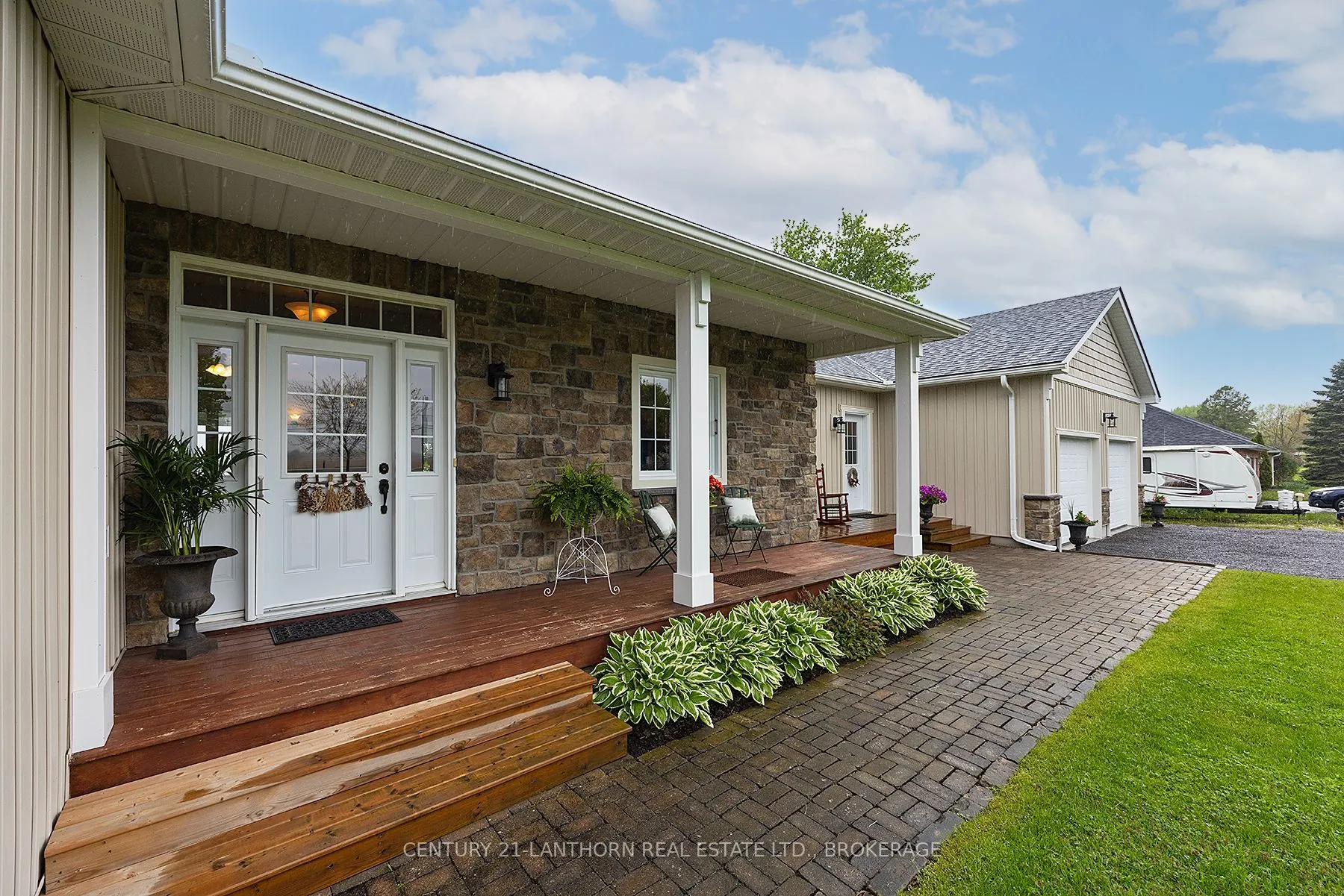 9430 County 2 Road W