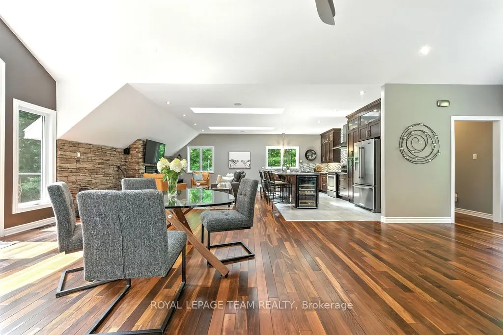 104 Penny Lane
