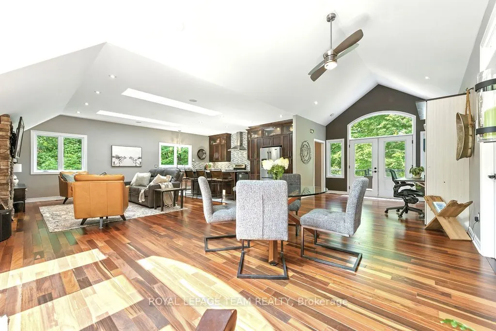 104 Penny Lane