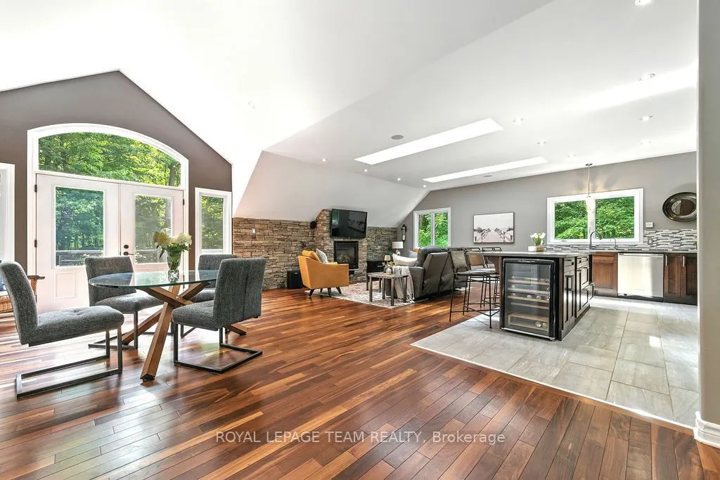 104 Penny Lane