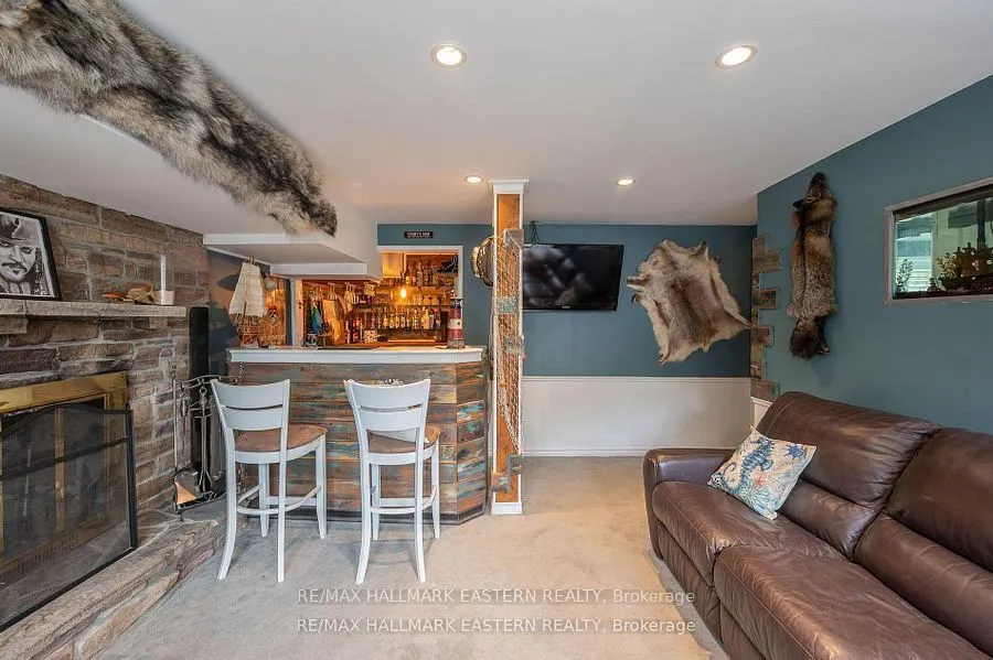 97 Peacock Boulevard
