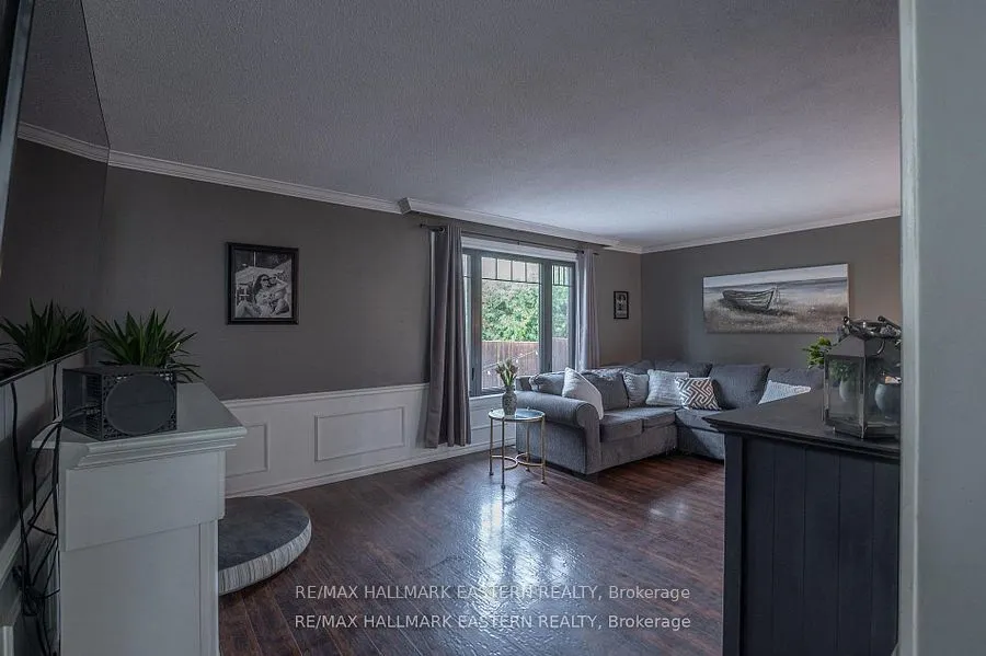 97 Peacock Boulevard