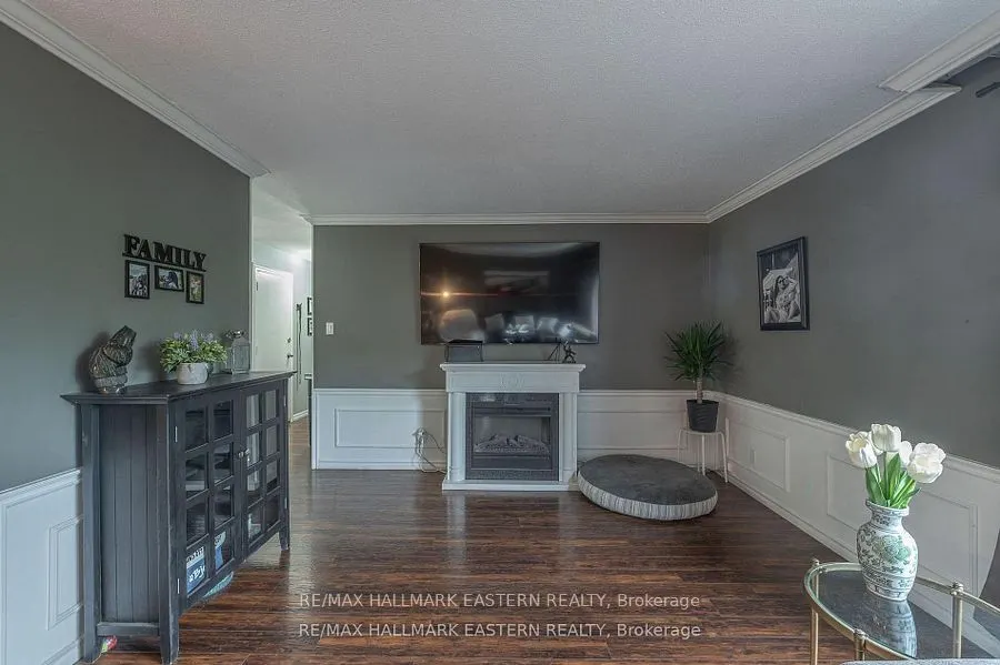 97 Peacock Boulevard