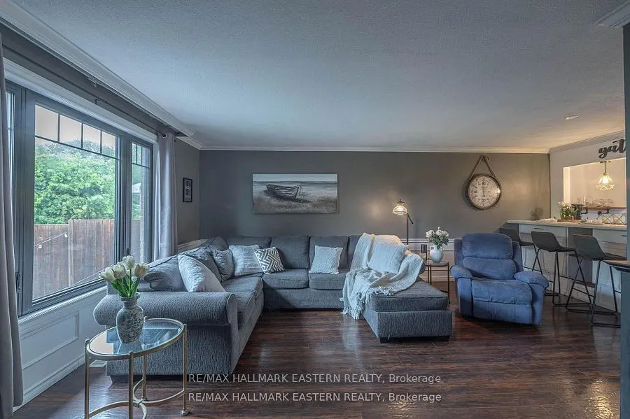 97 Peacock Boulevard