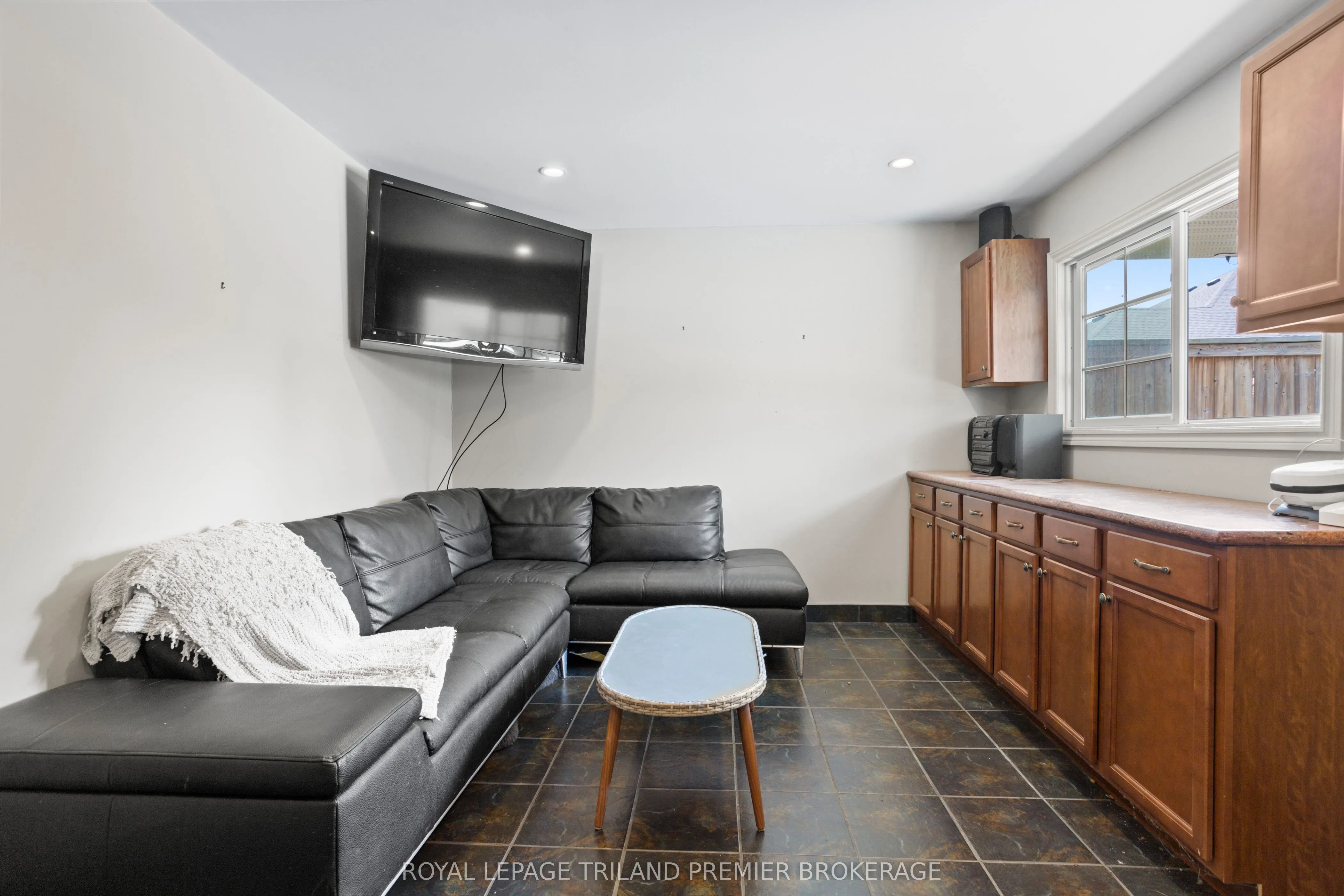 13 Kantor Court