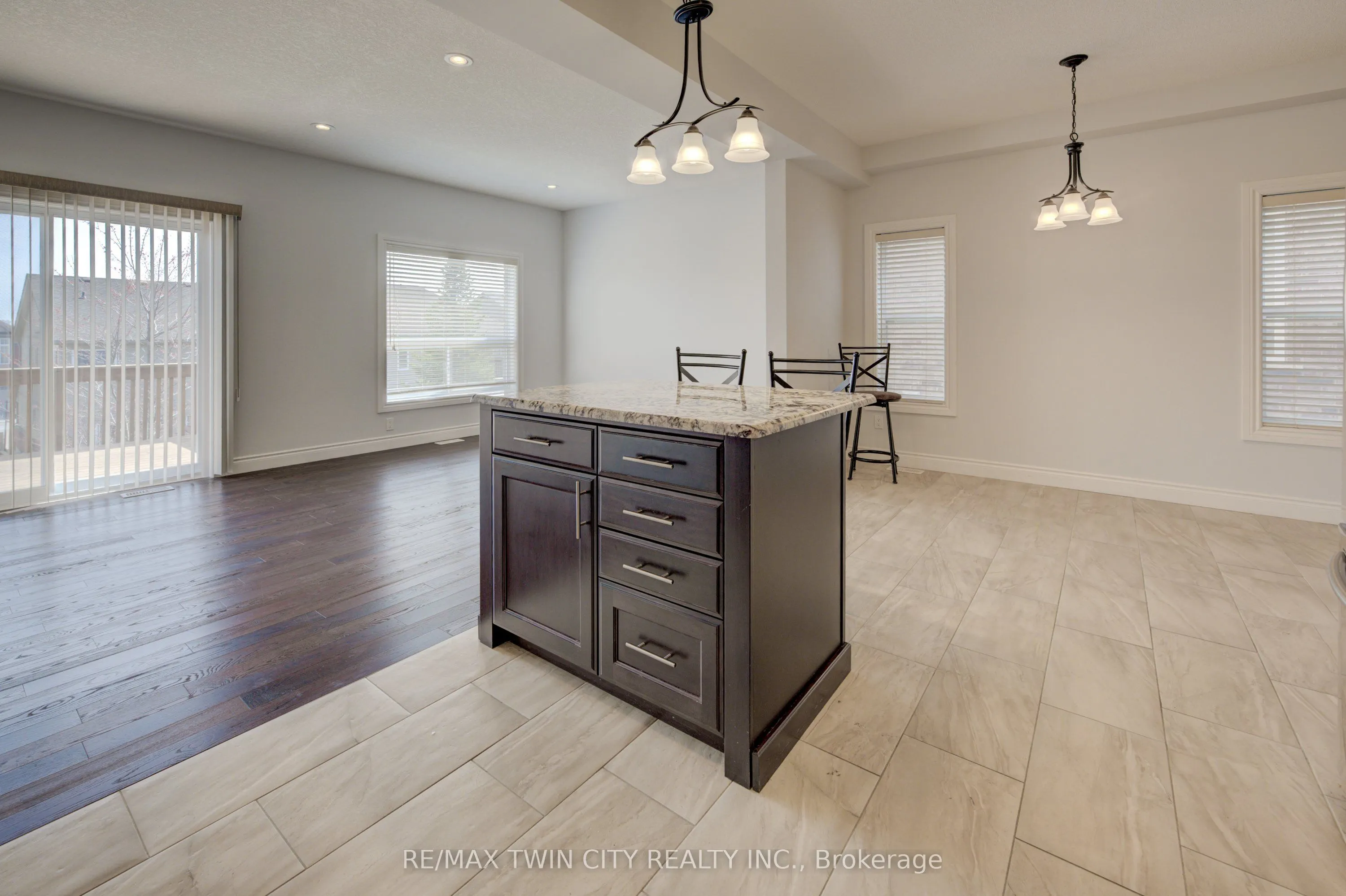 618 MONTPELLIER Drive, #A